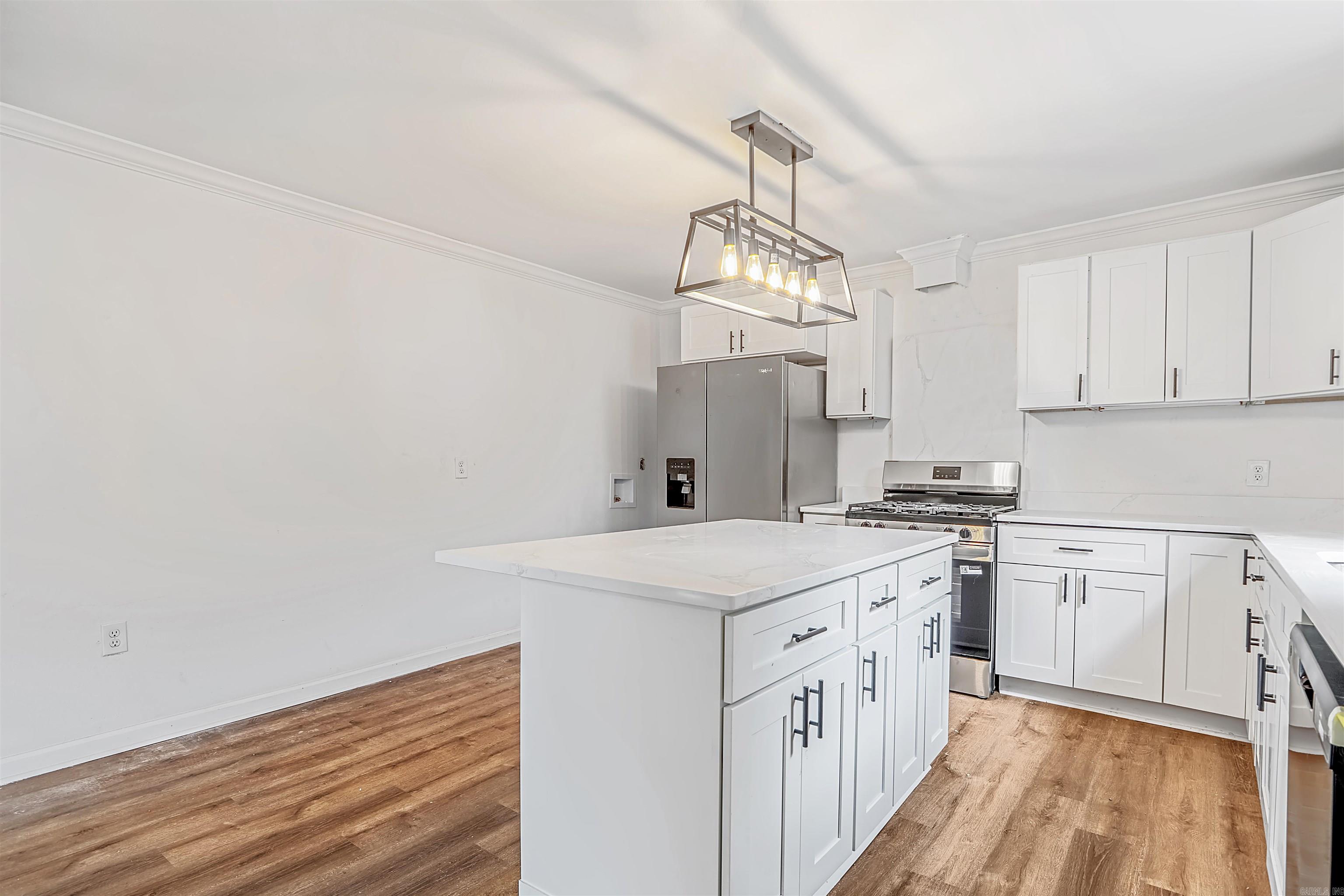 4322 W 17Th St  Little Rock, AR