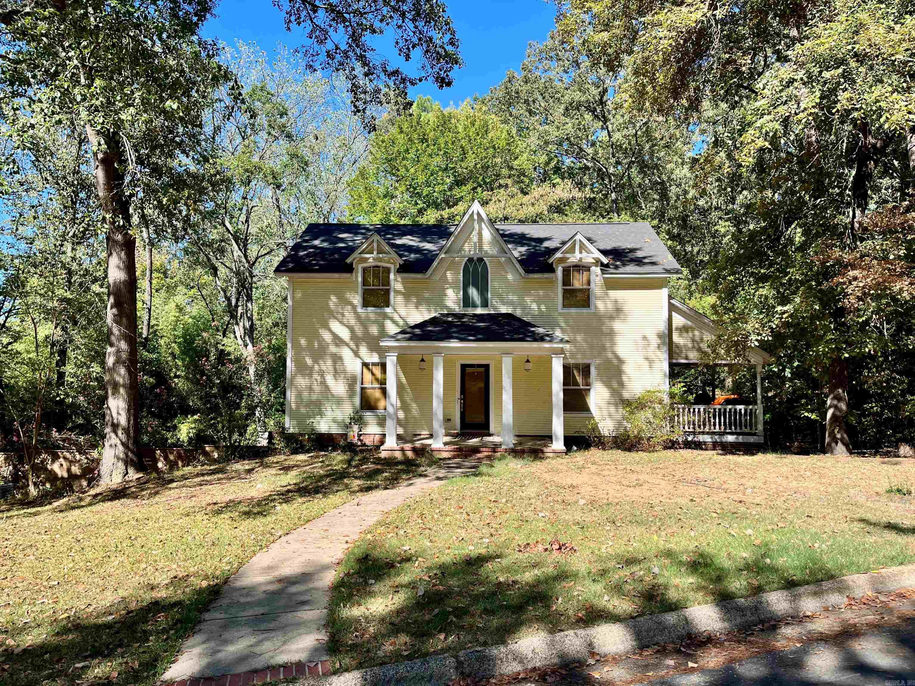 1009  Evergreen  Arkadelphia, AR