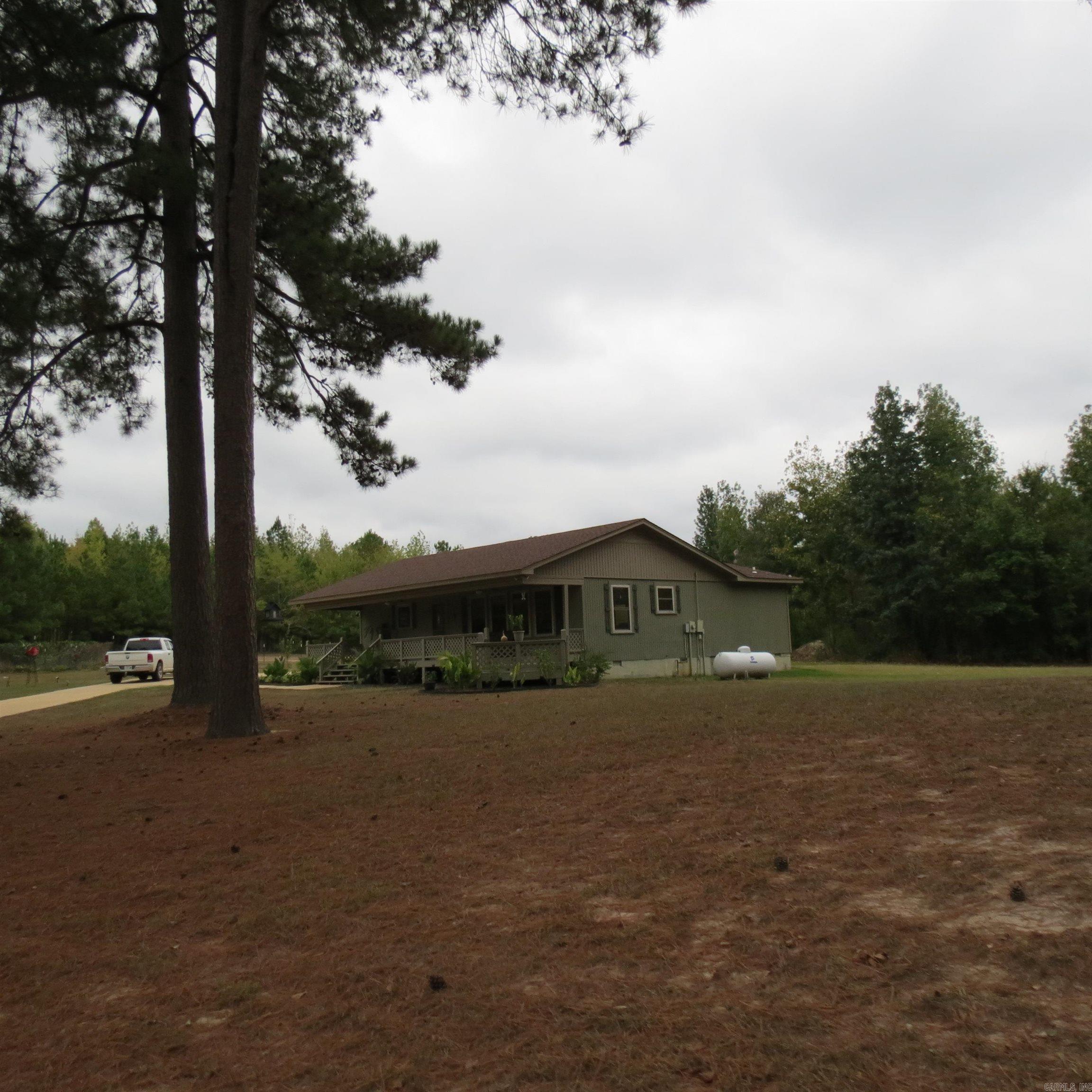 160 Clark  Kingsland, AR