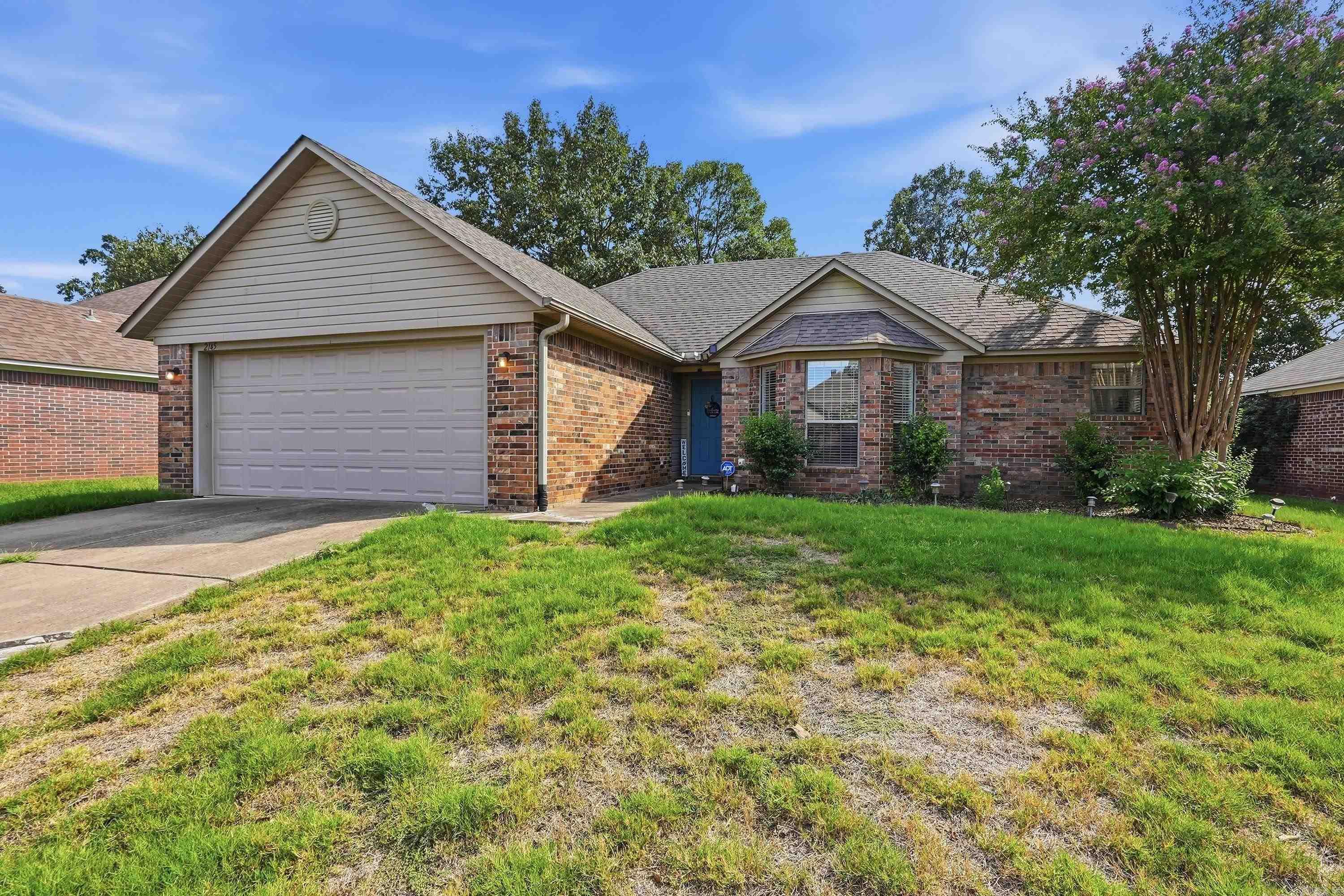 2145 Dillard Drive — exterior