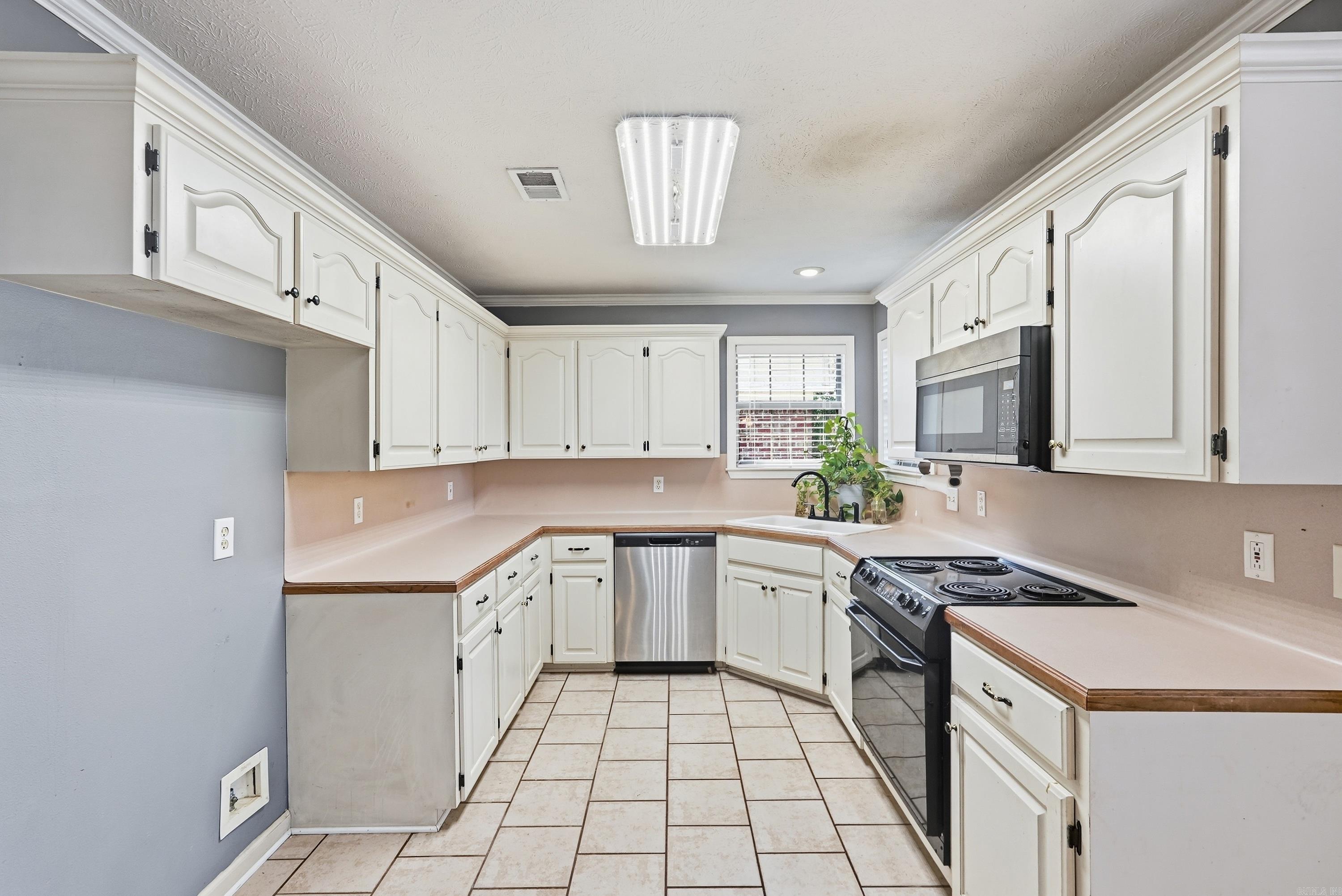 2145 Dillard Drive — photo 5
