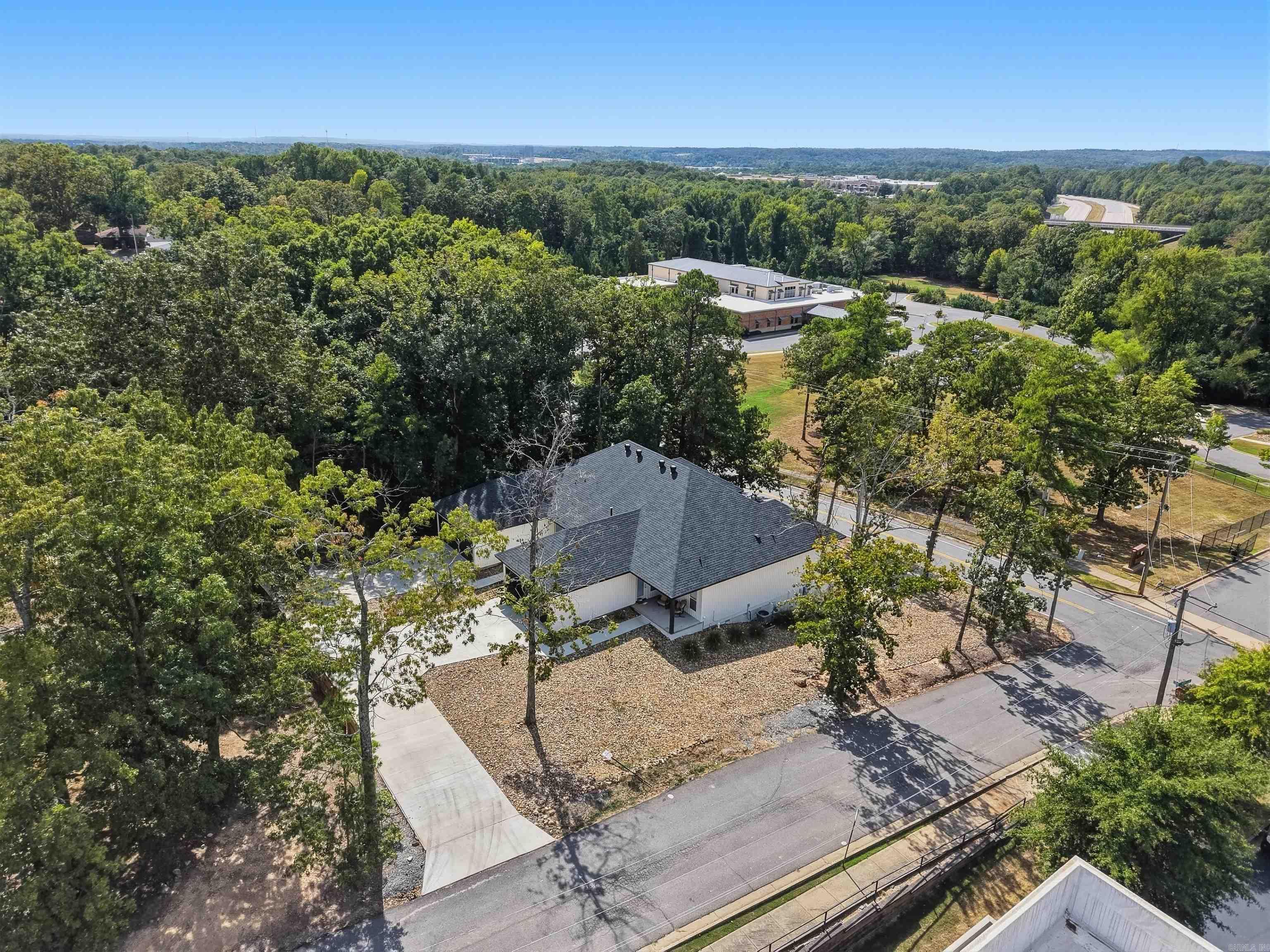 1803 Aldersgate  Little Rock, AR