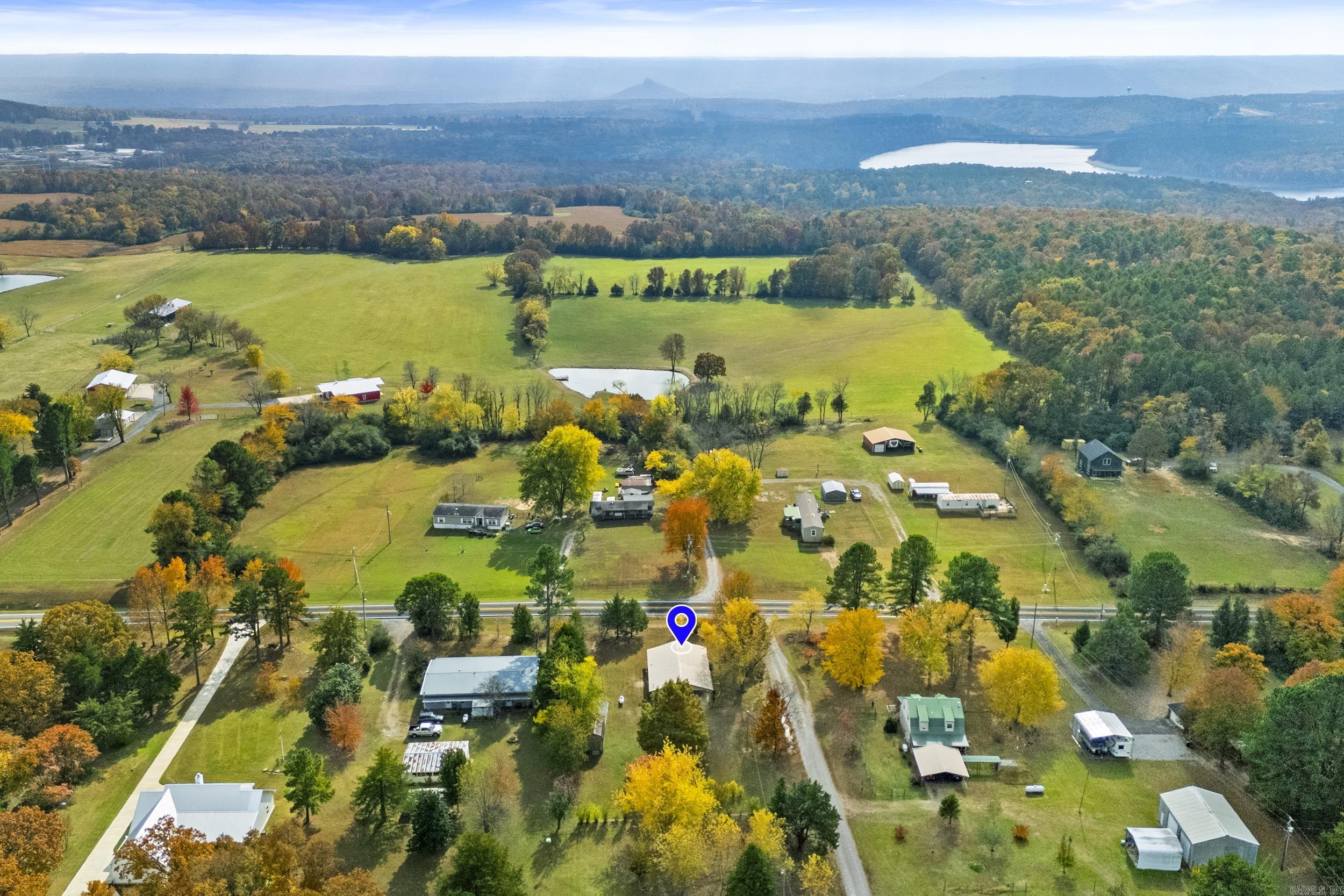 4 Persimmon Ln  Tumbling Shoals, AR