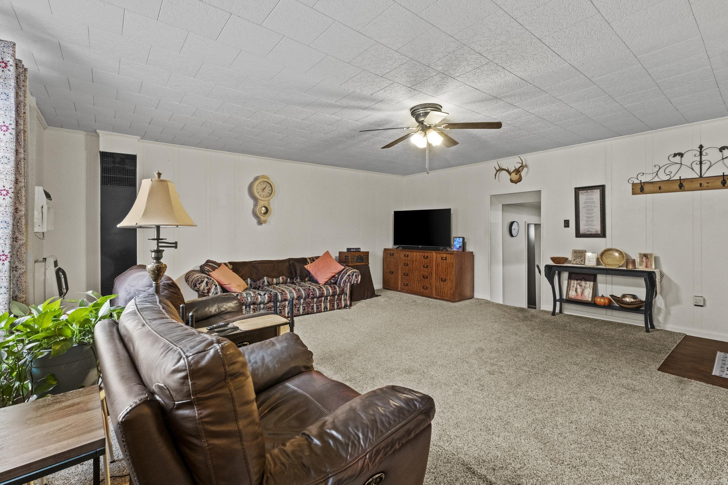 4 Persimmon Ln  Tumbling Shoals, AR