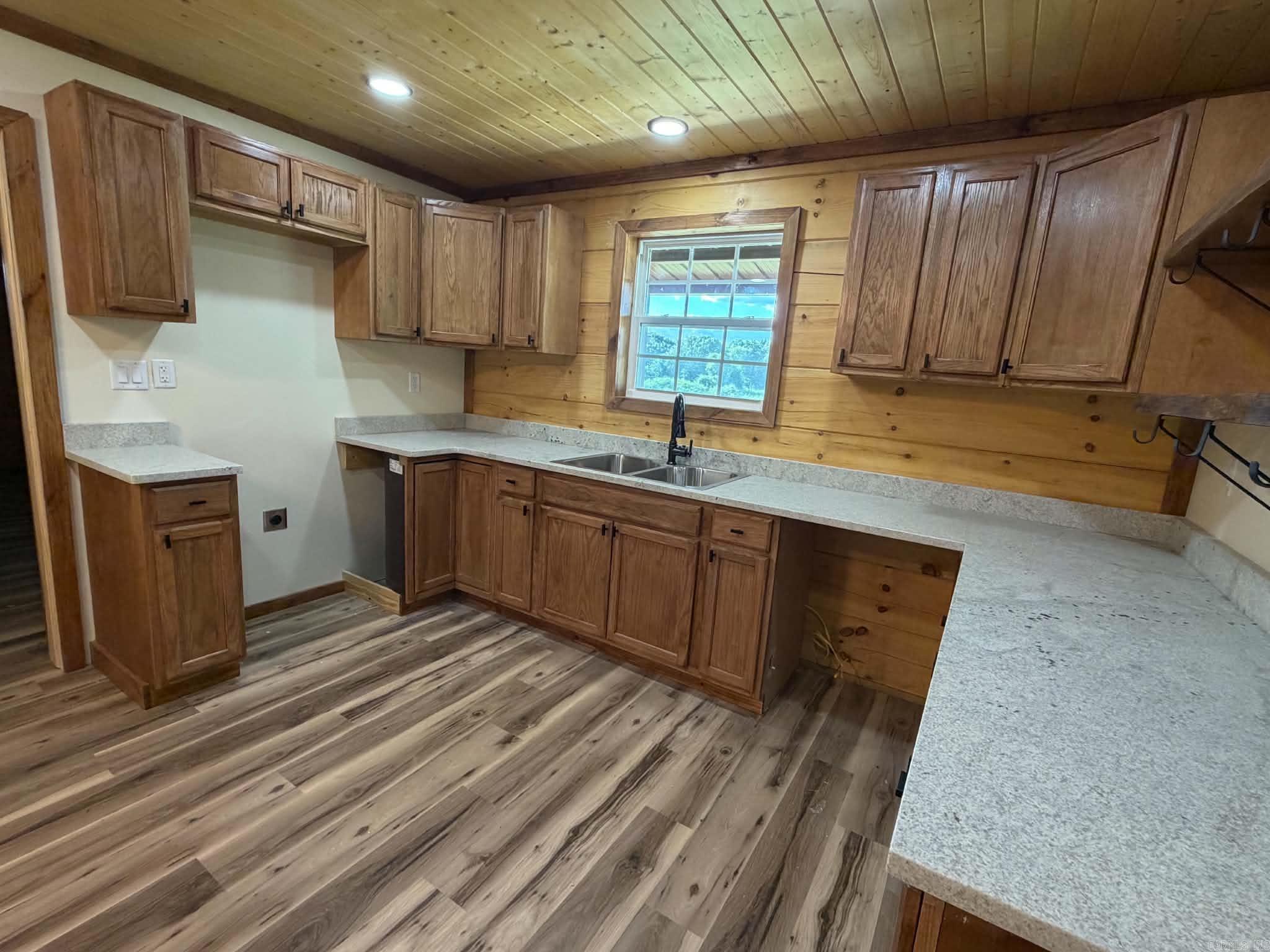113 Madelyn  Vandervoort, AR
