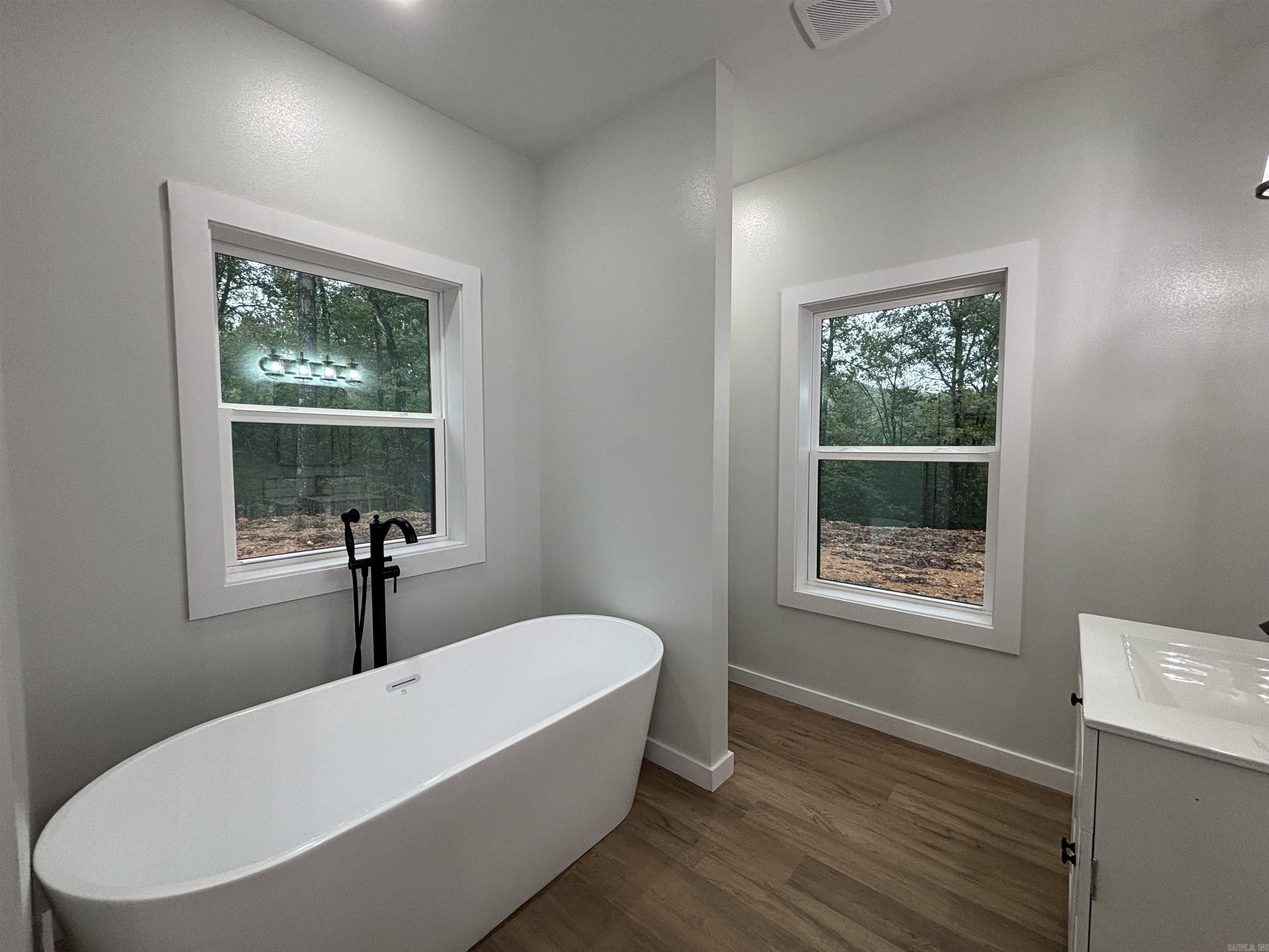 1845 Cave Creek  Batesville, AR
