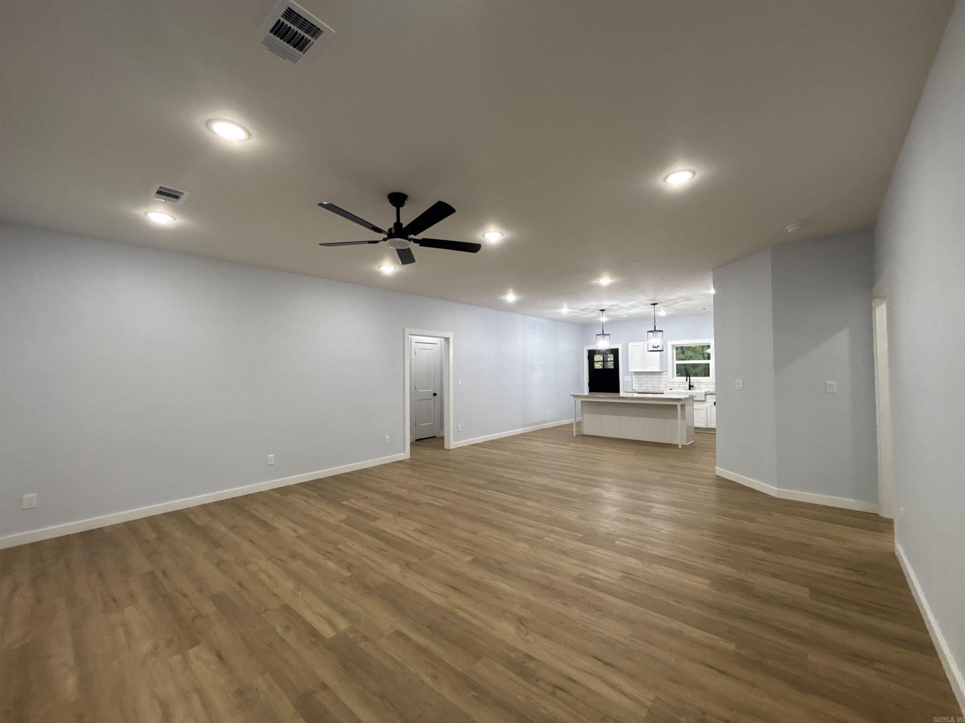 1845 Cave Creek  Batesville, AR