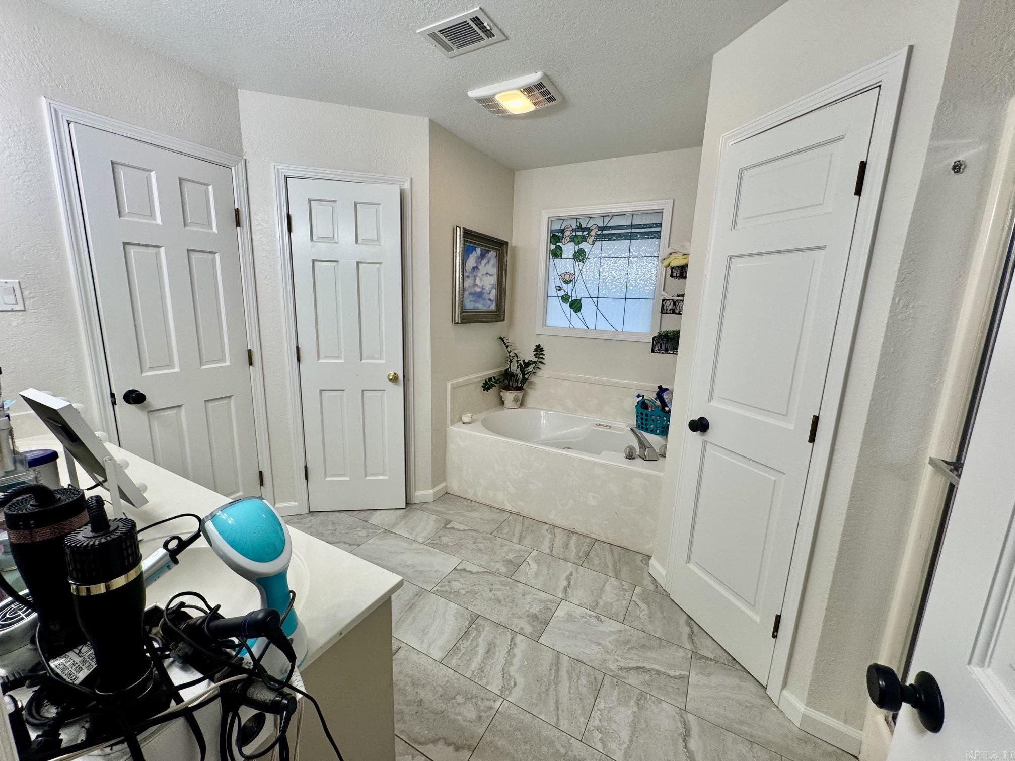 3 Hyde Park Circle Conway, AR 72034