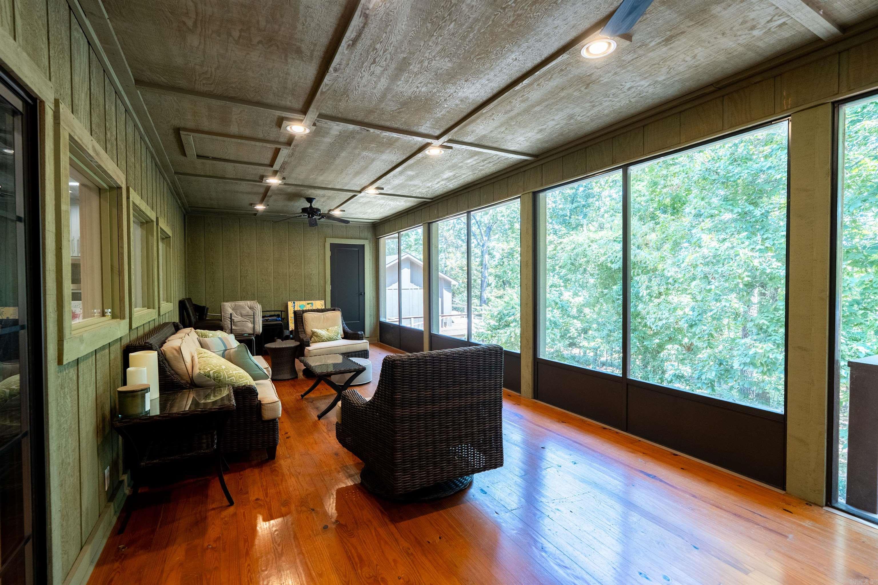 916 Sugar Maple Drive Heber Springs, AR 72543