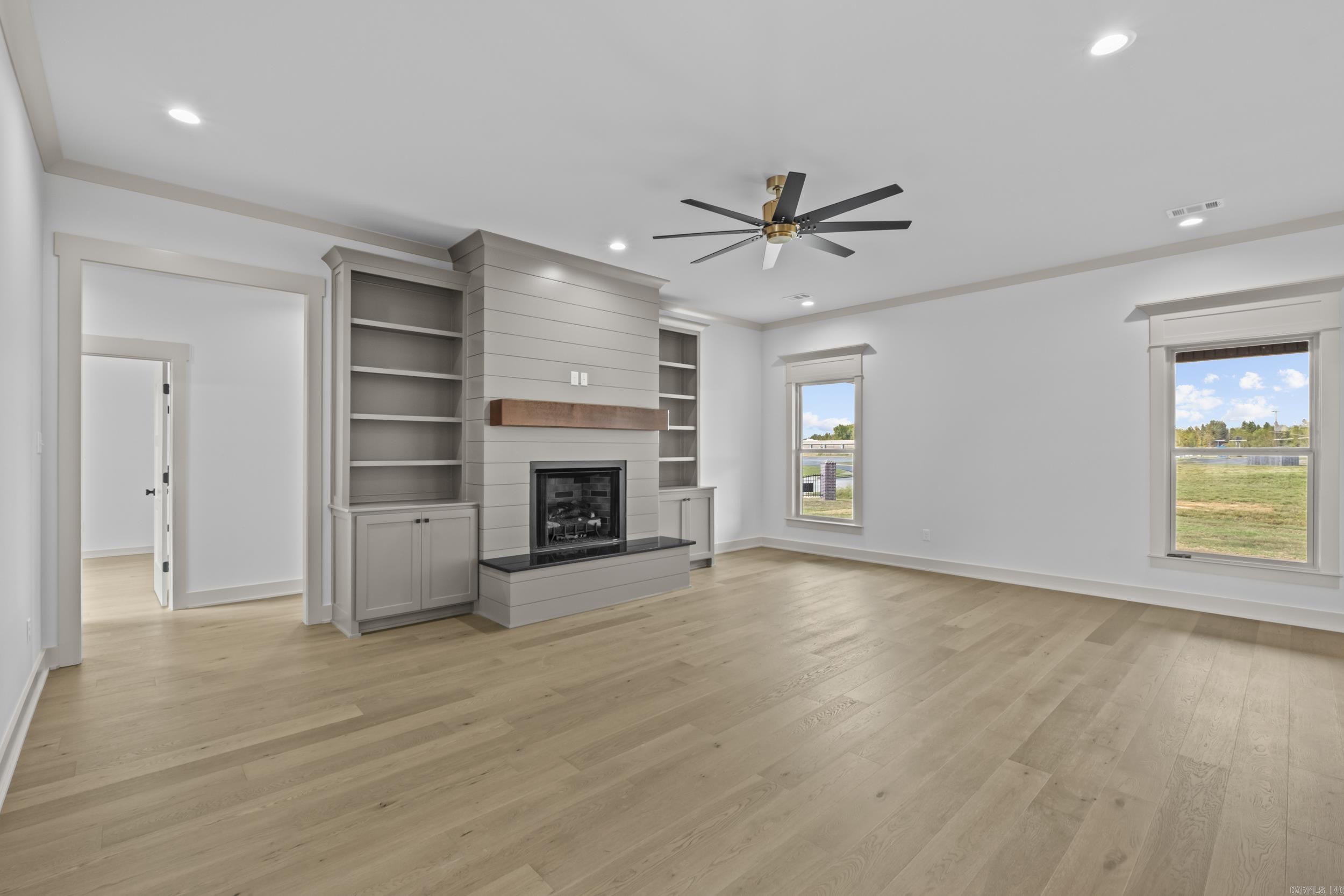 2390 Lakewood Circle — photo 4