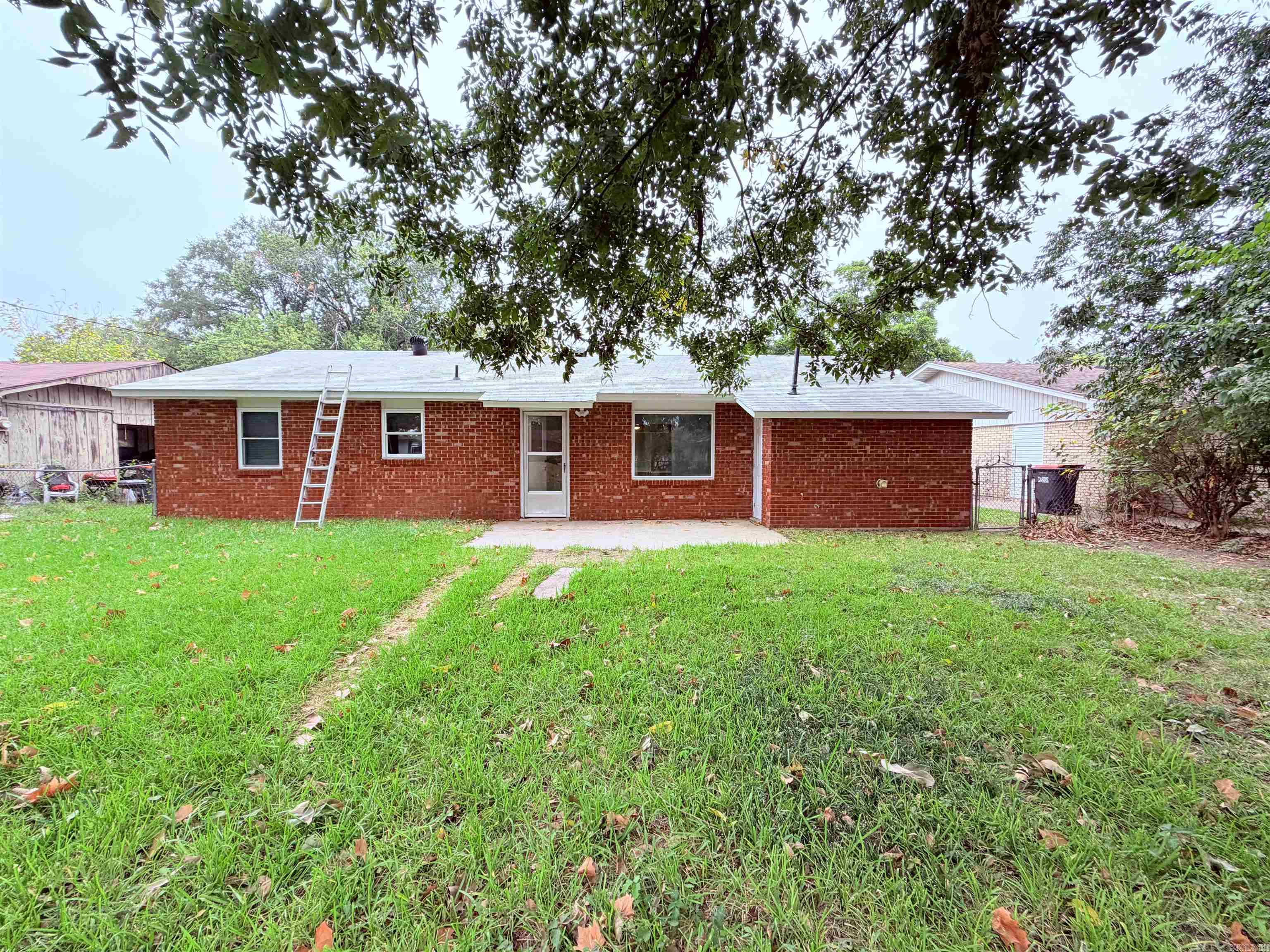 2800 Claremont Dr  Pine Bluff, AR