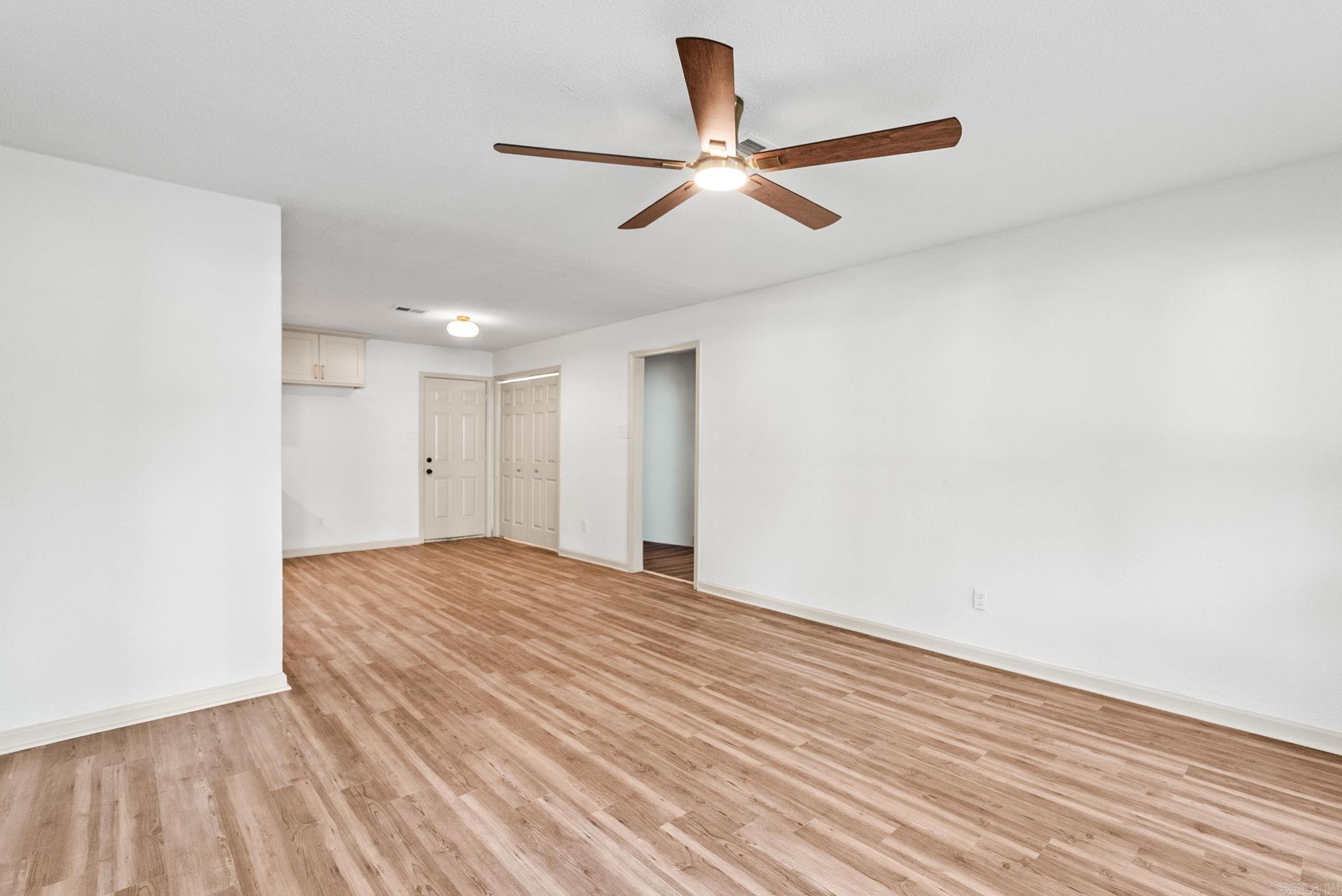 32 Ross Circle — photo 3