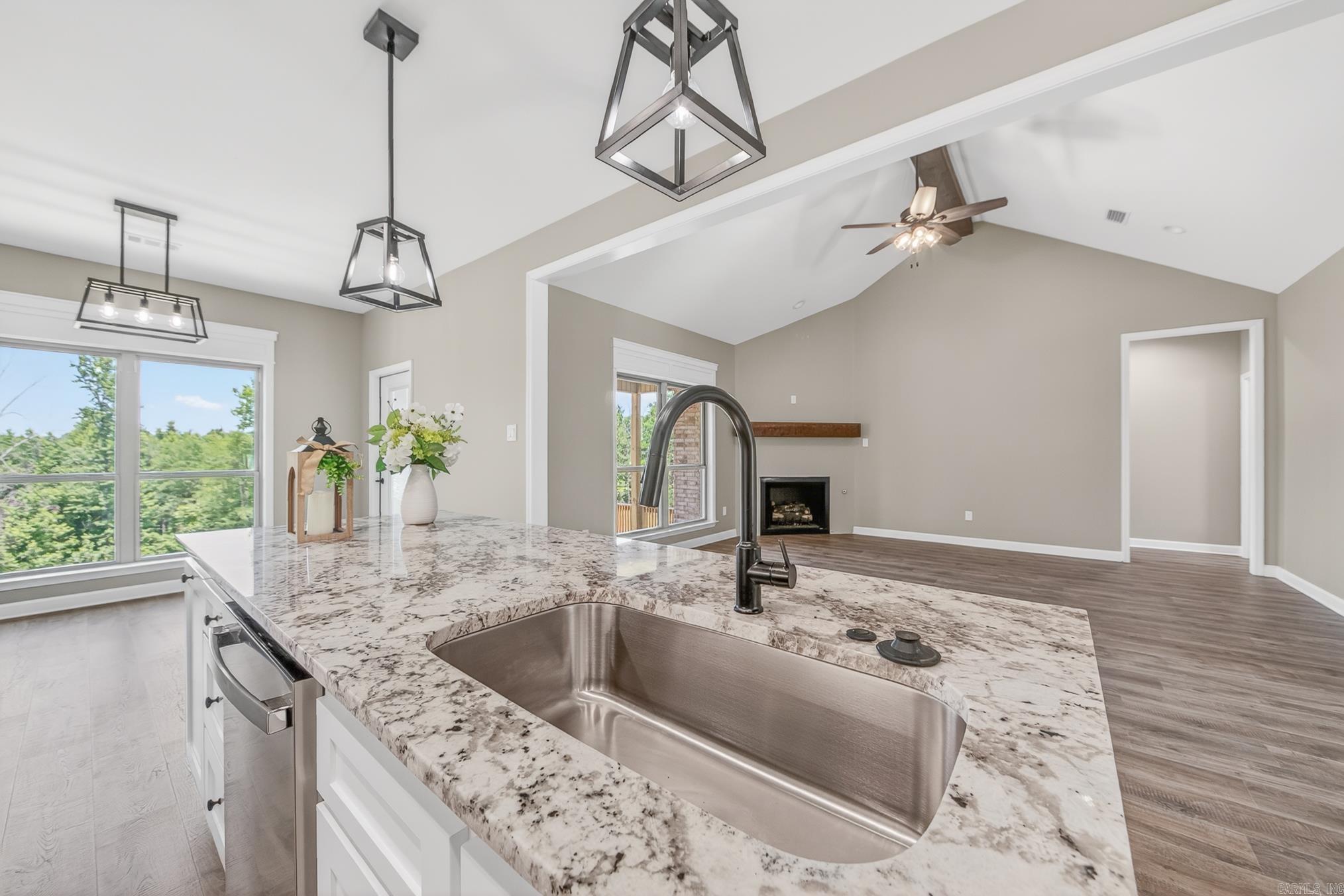 556 Valley Oak Drive Sherwood, AR 72120-0000