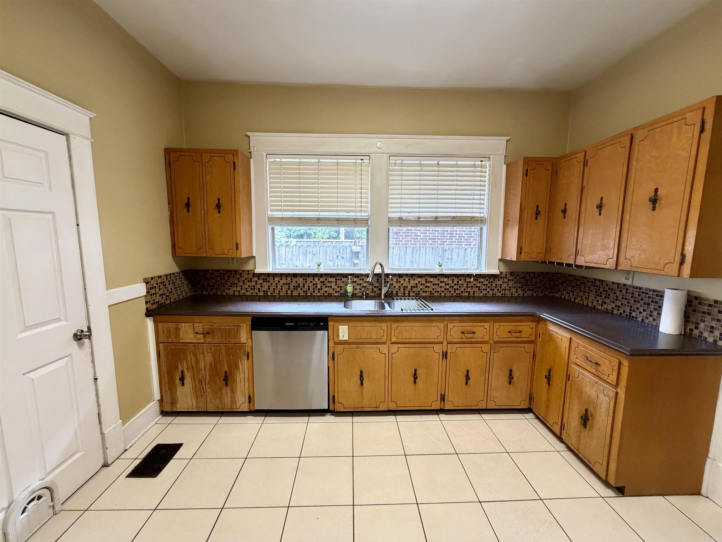 405 W 5th  North Little Rock, AR