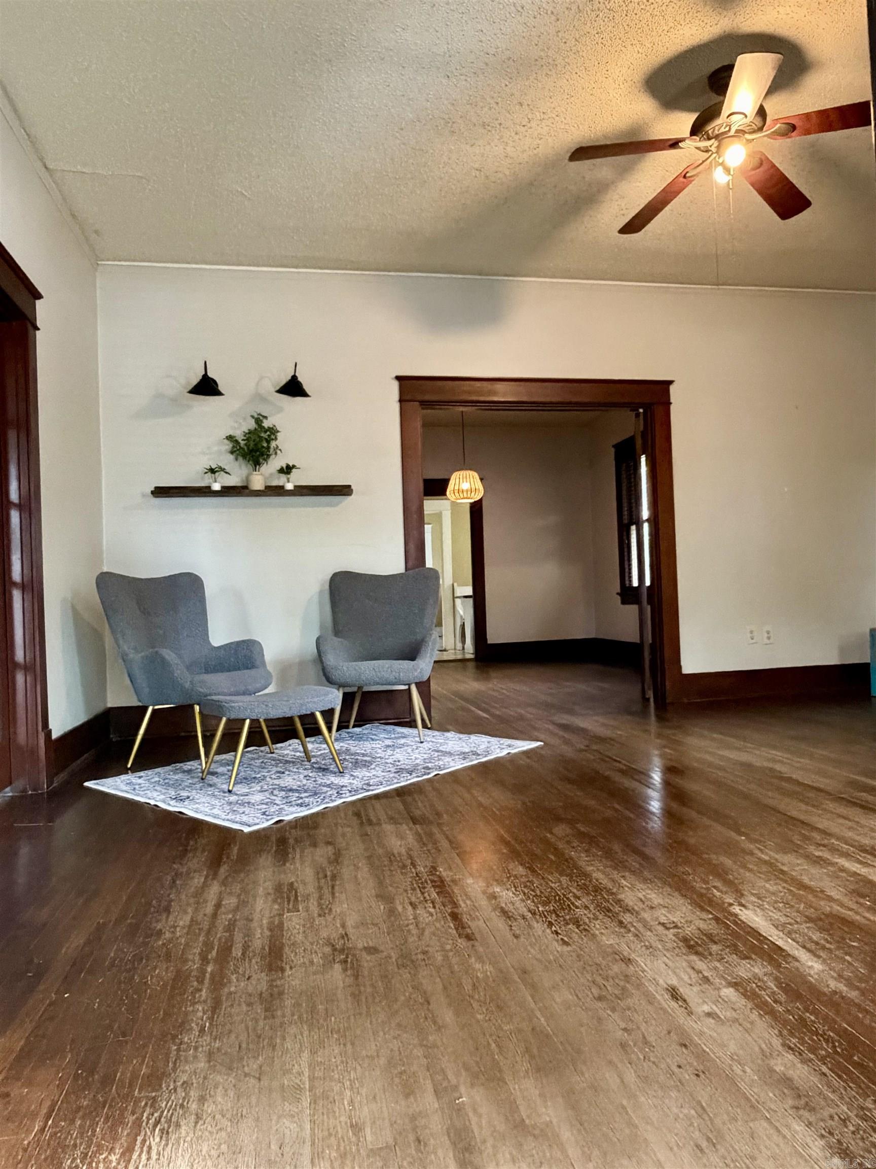 405 W 5th Street — photo 5