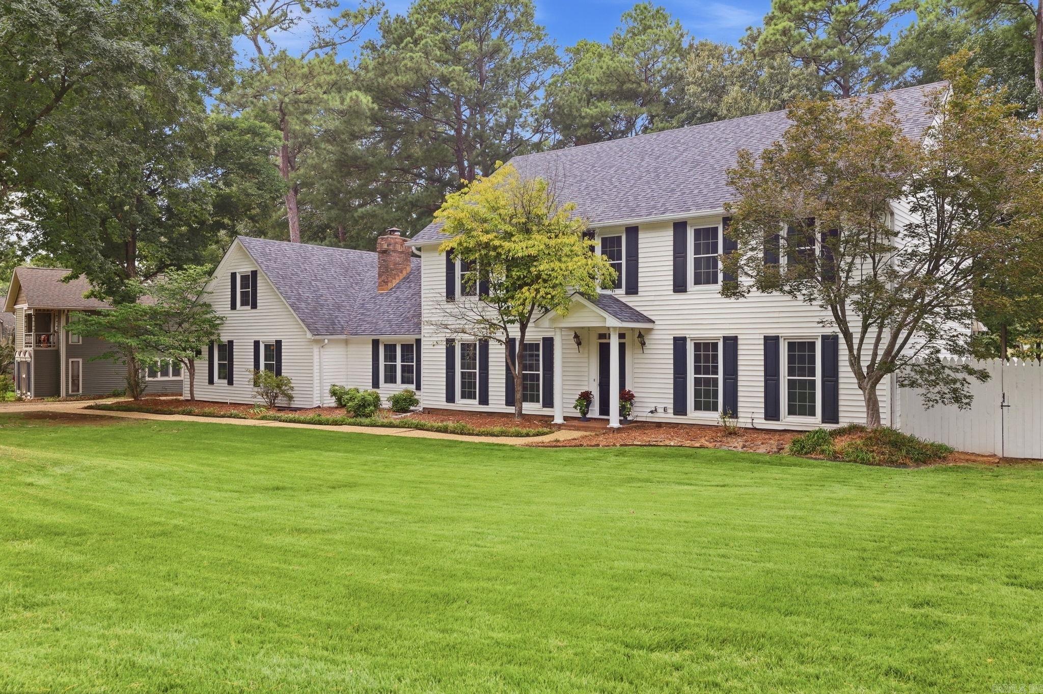 19 Club Manor  Maumelle, AR