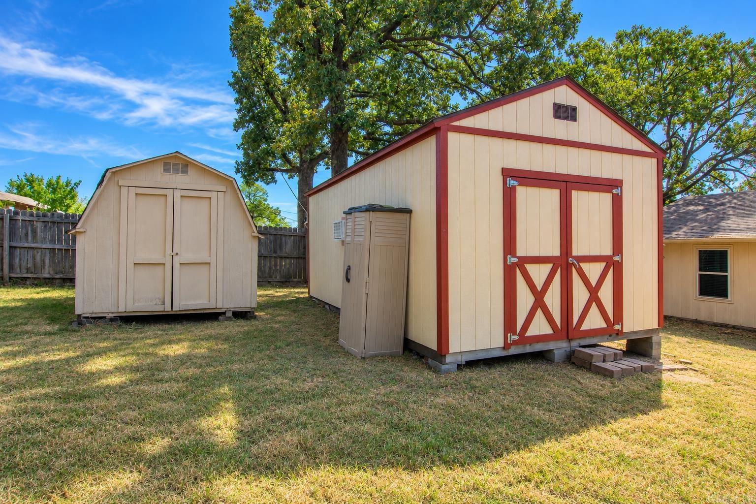 106 Robin Glen Dr.  Sherwood, AR