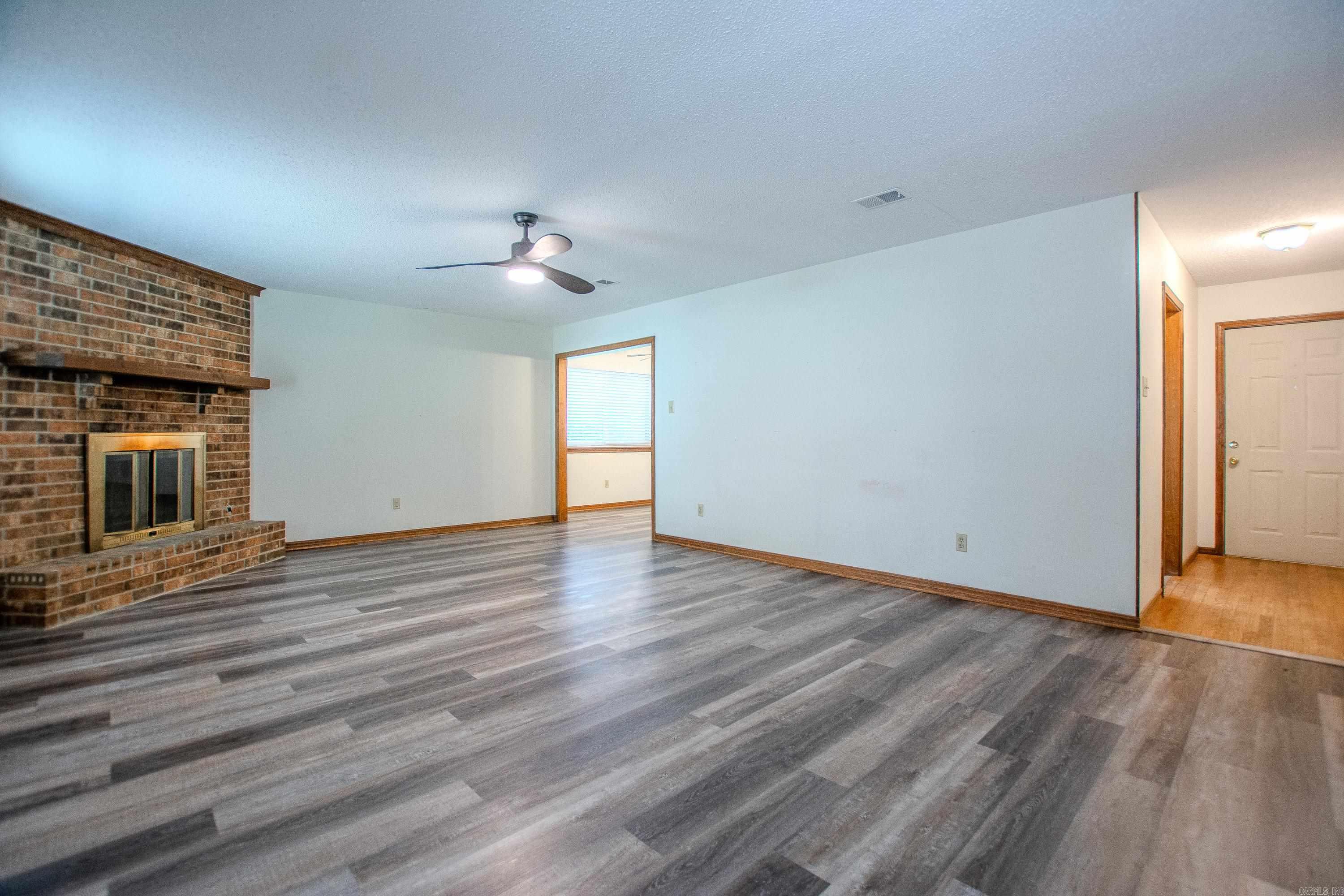 106 Robin Glen Dr.  Sherwood, AR