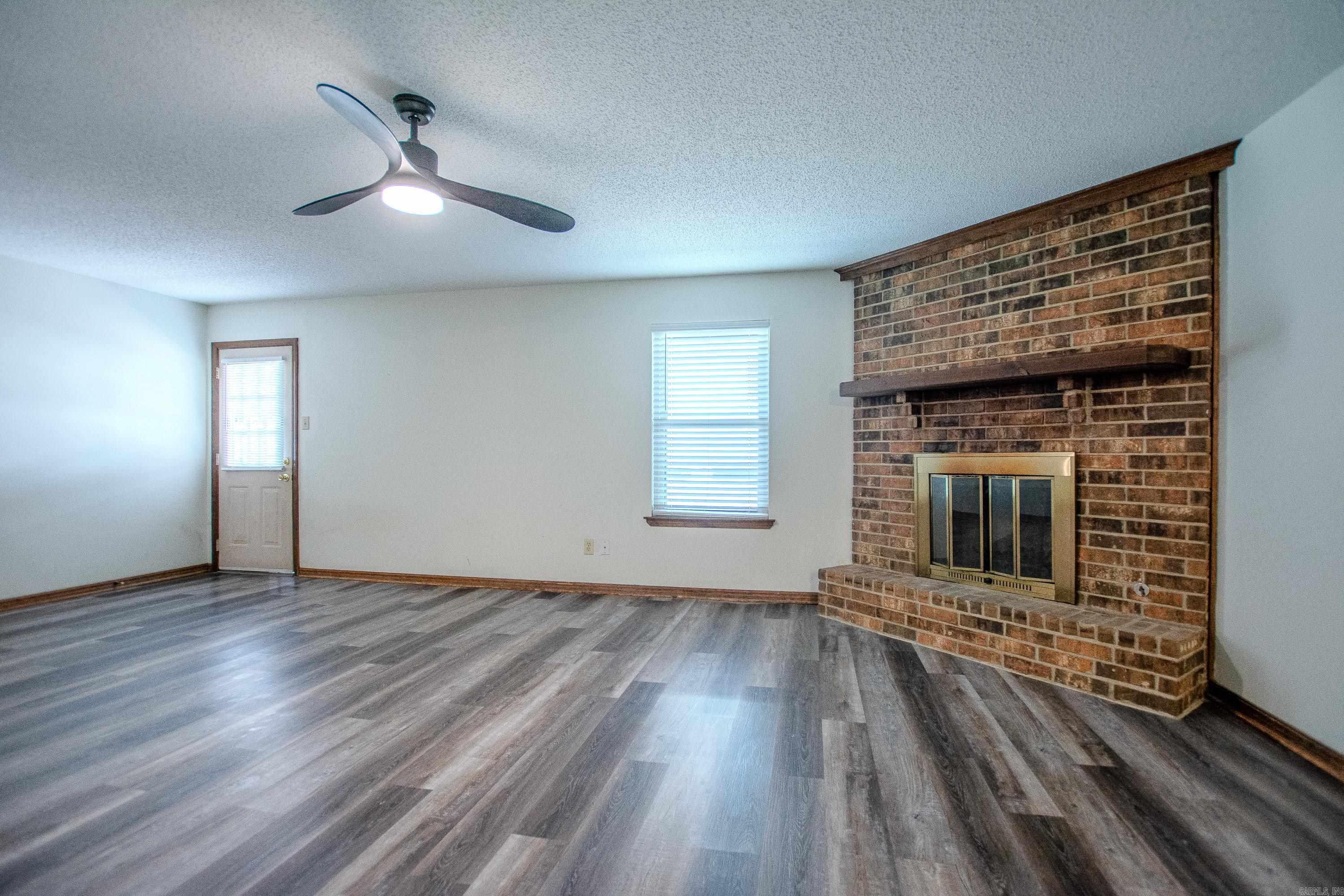 106 Robin Glen Dr.  Sherwood, AR