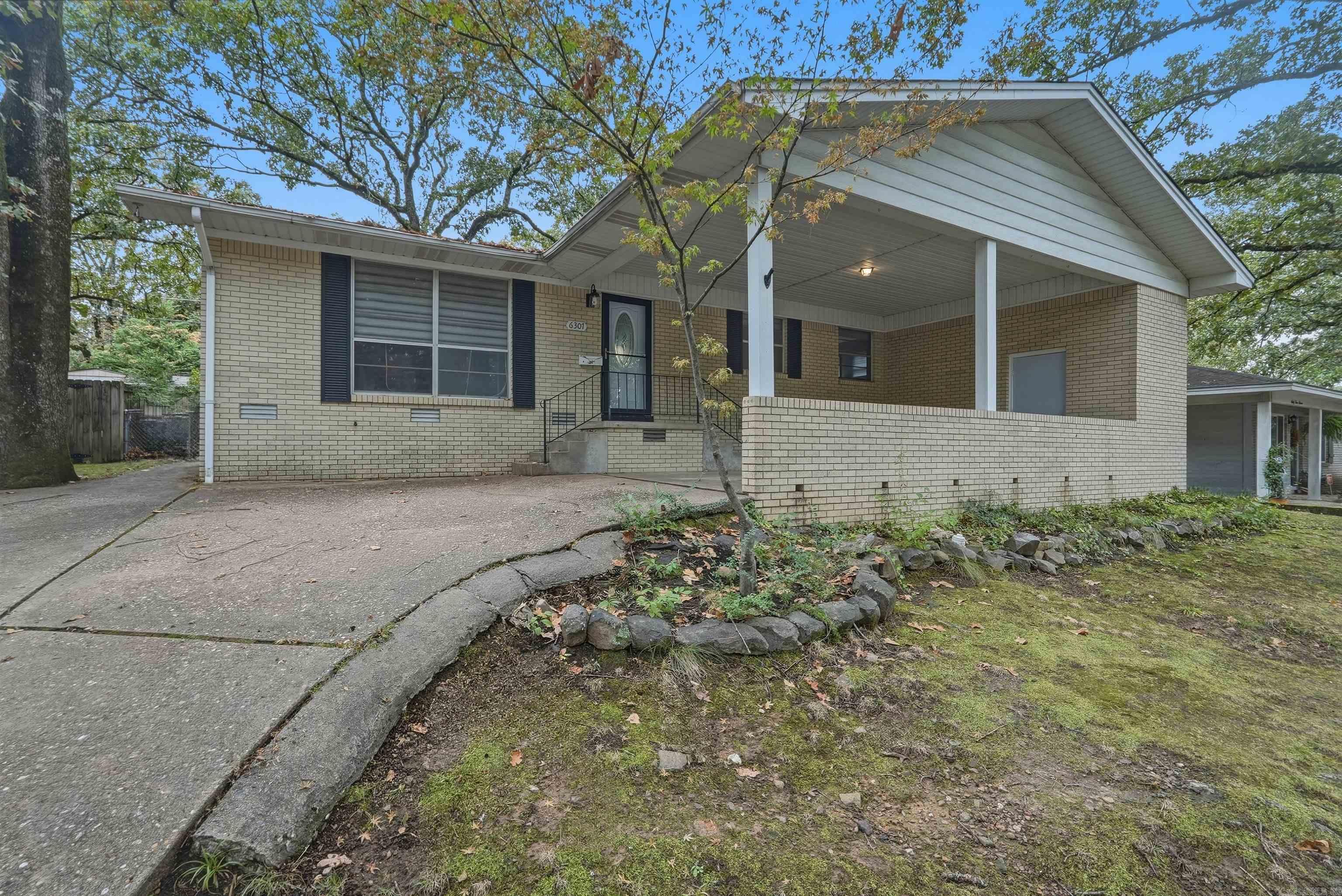 6307 Blackhawk Drive — photo 2