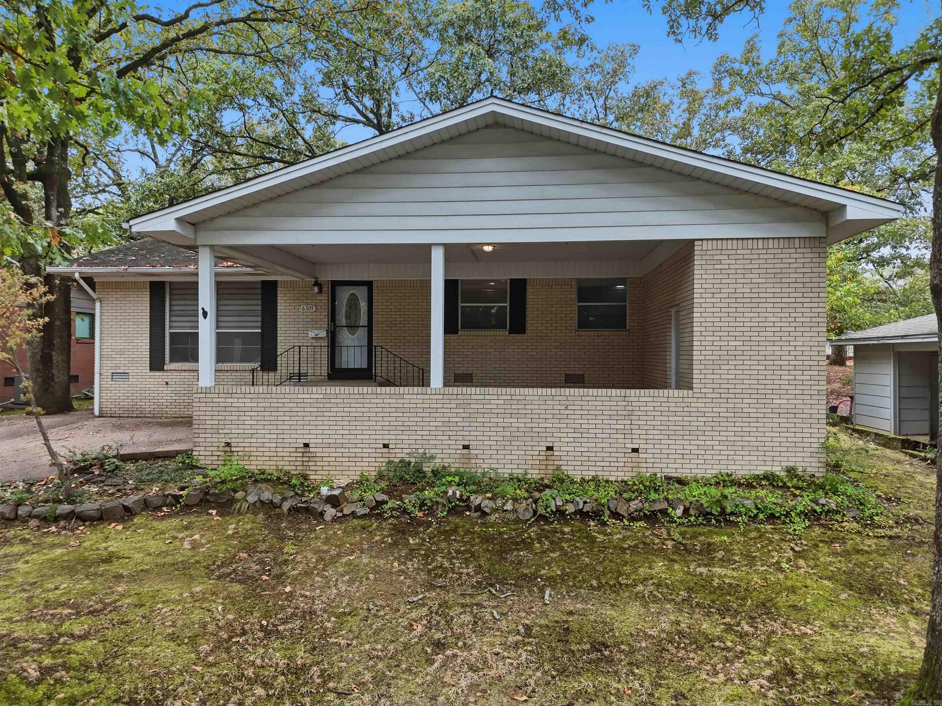 6307 Blackhawk Drive — photo 4