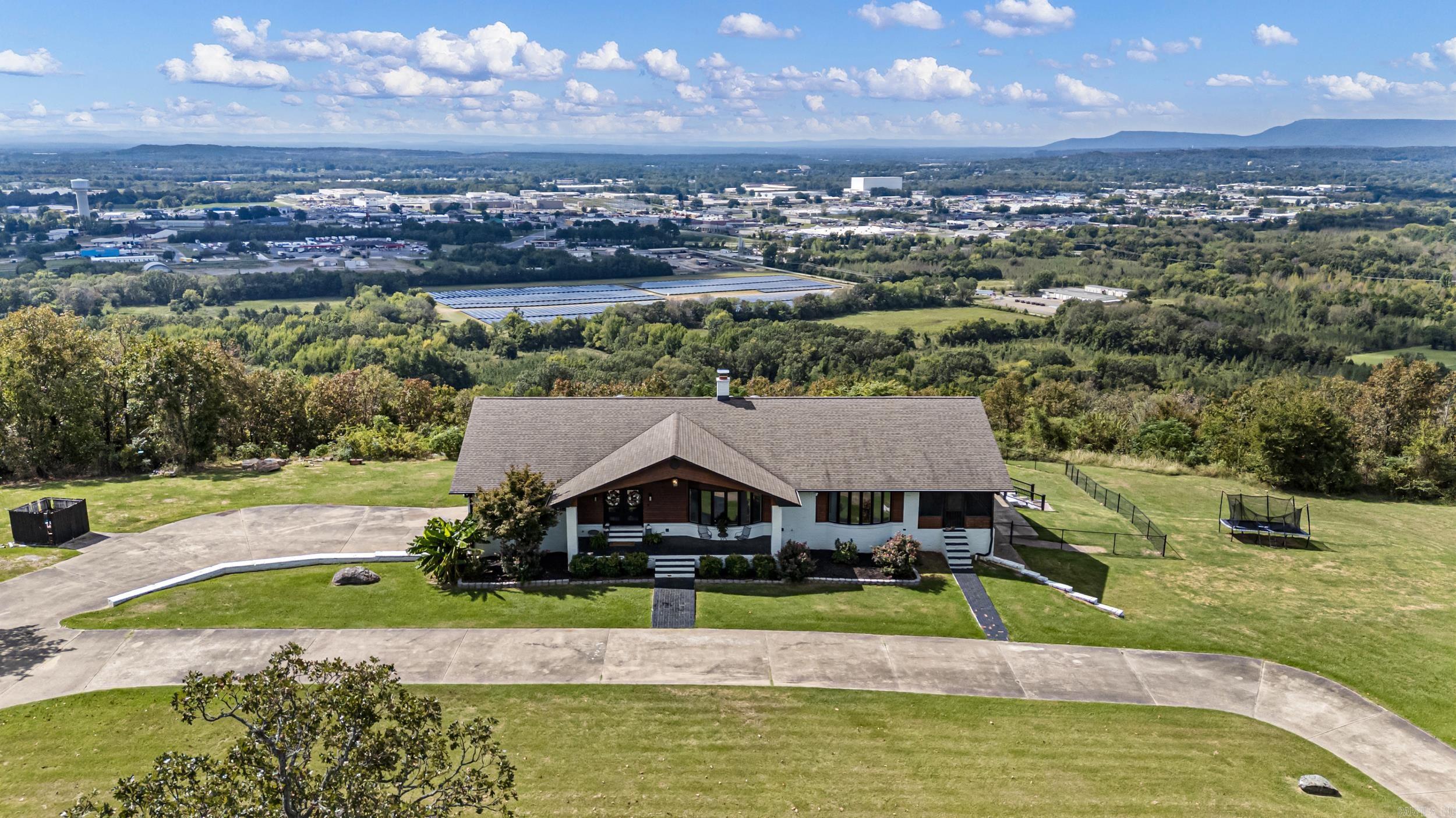 11  Bluff  Russellville, AR