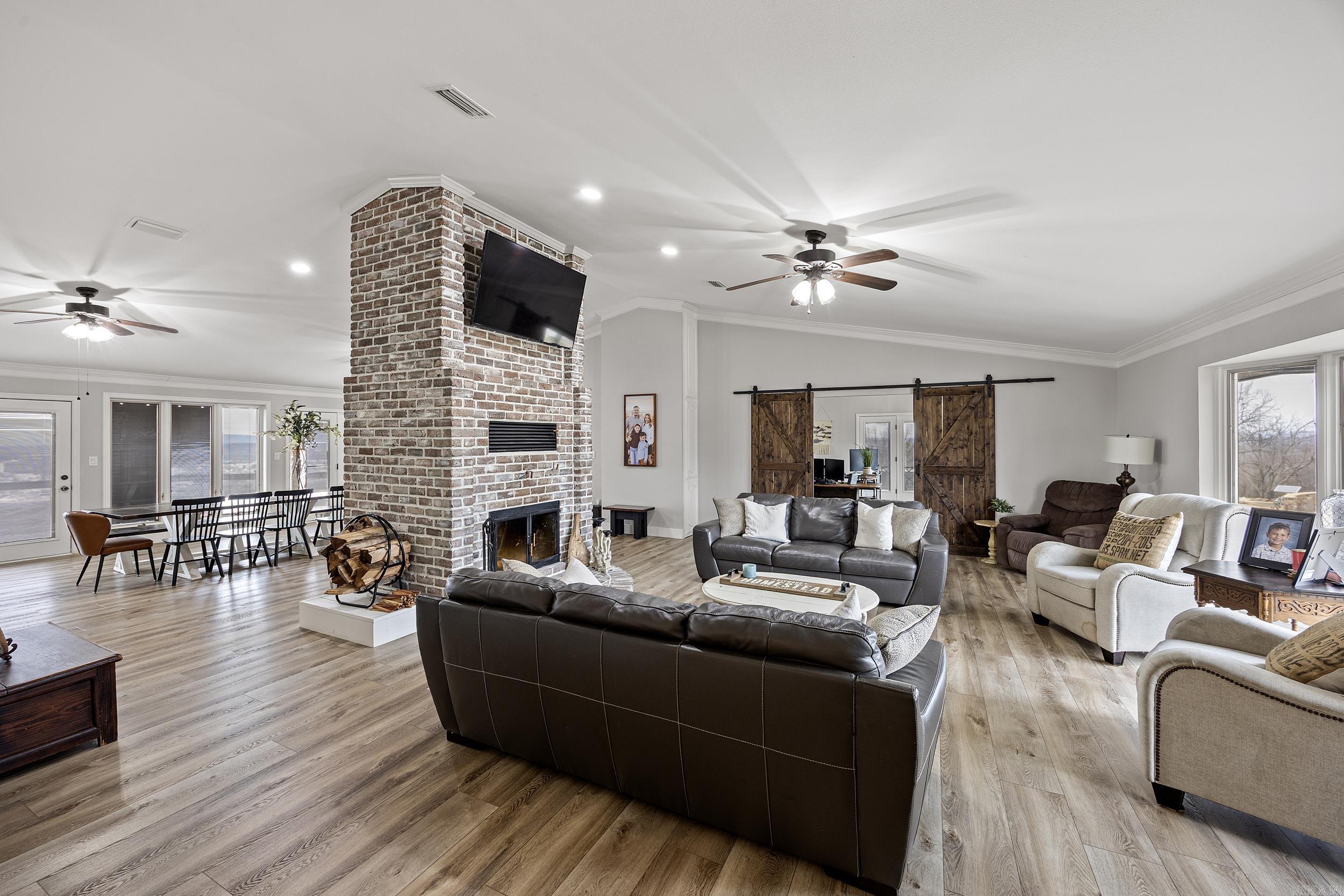 11 Bluff  Russellville, AR