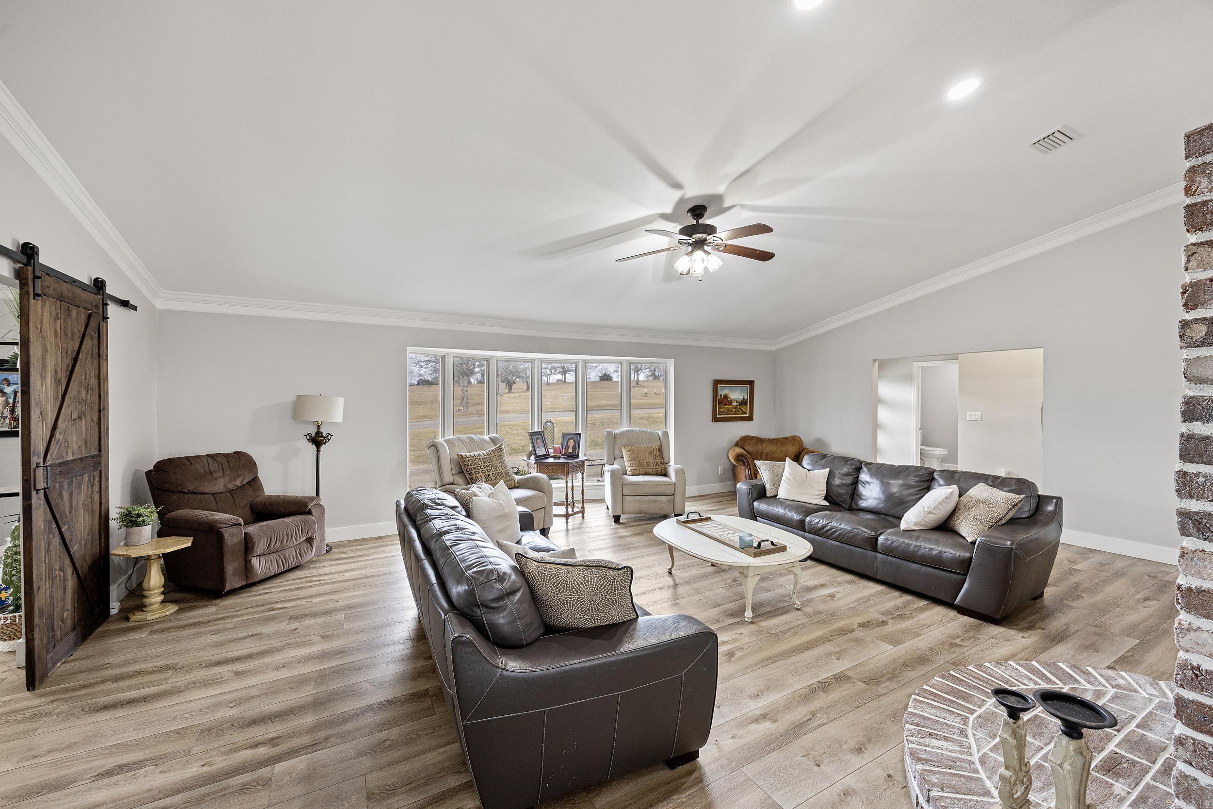 11 Bluff  Russellville, AR