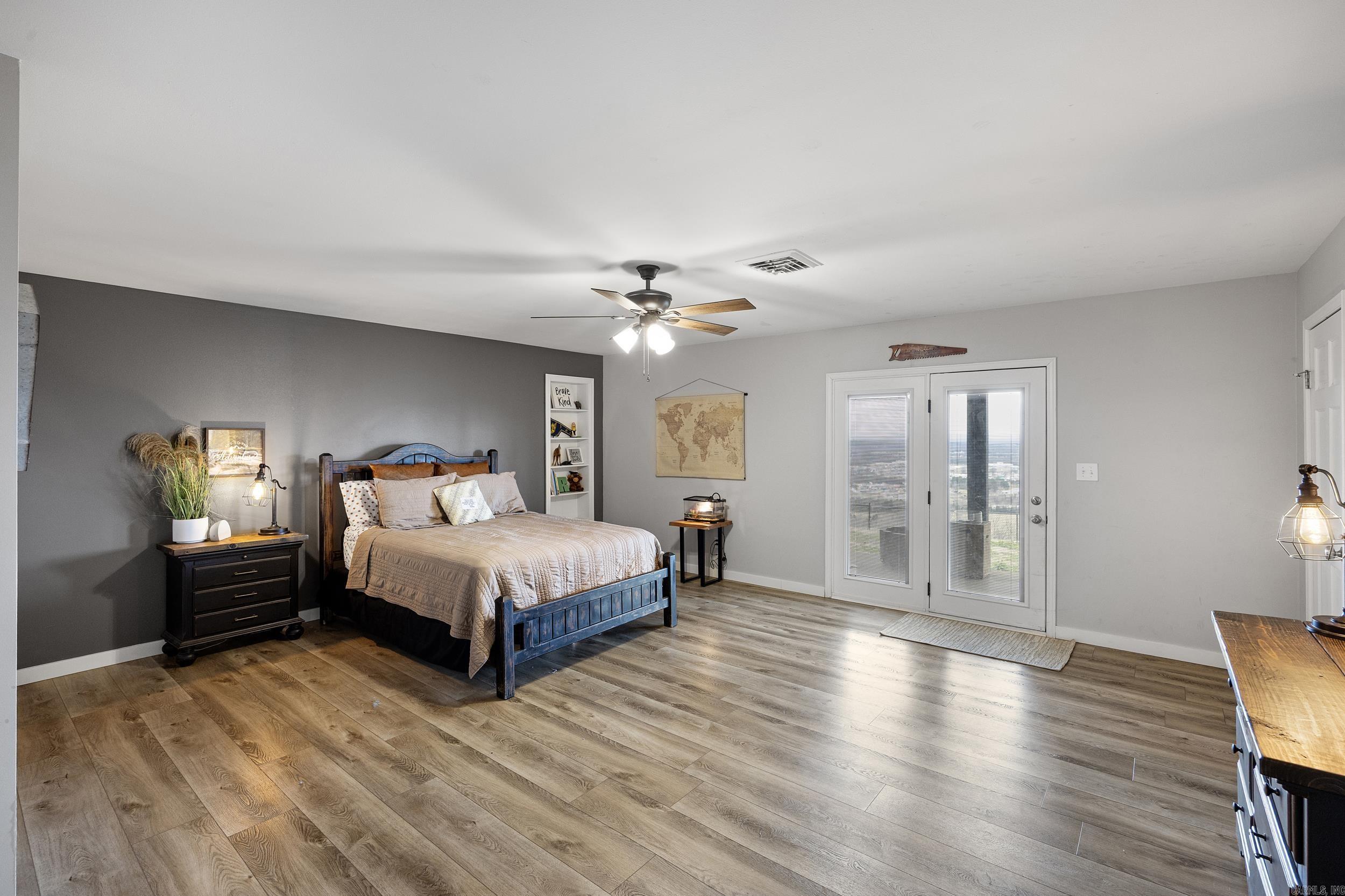 11 Bluff  Russellville, AR