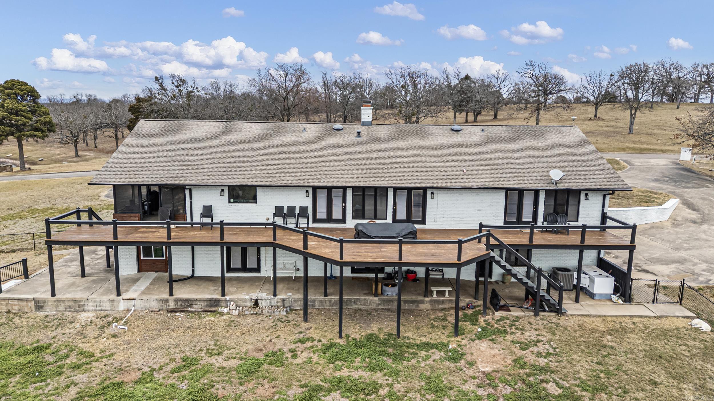 11 Bluff  Russellville, AR