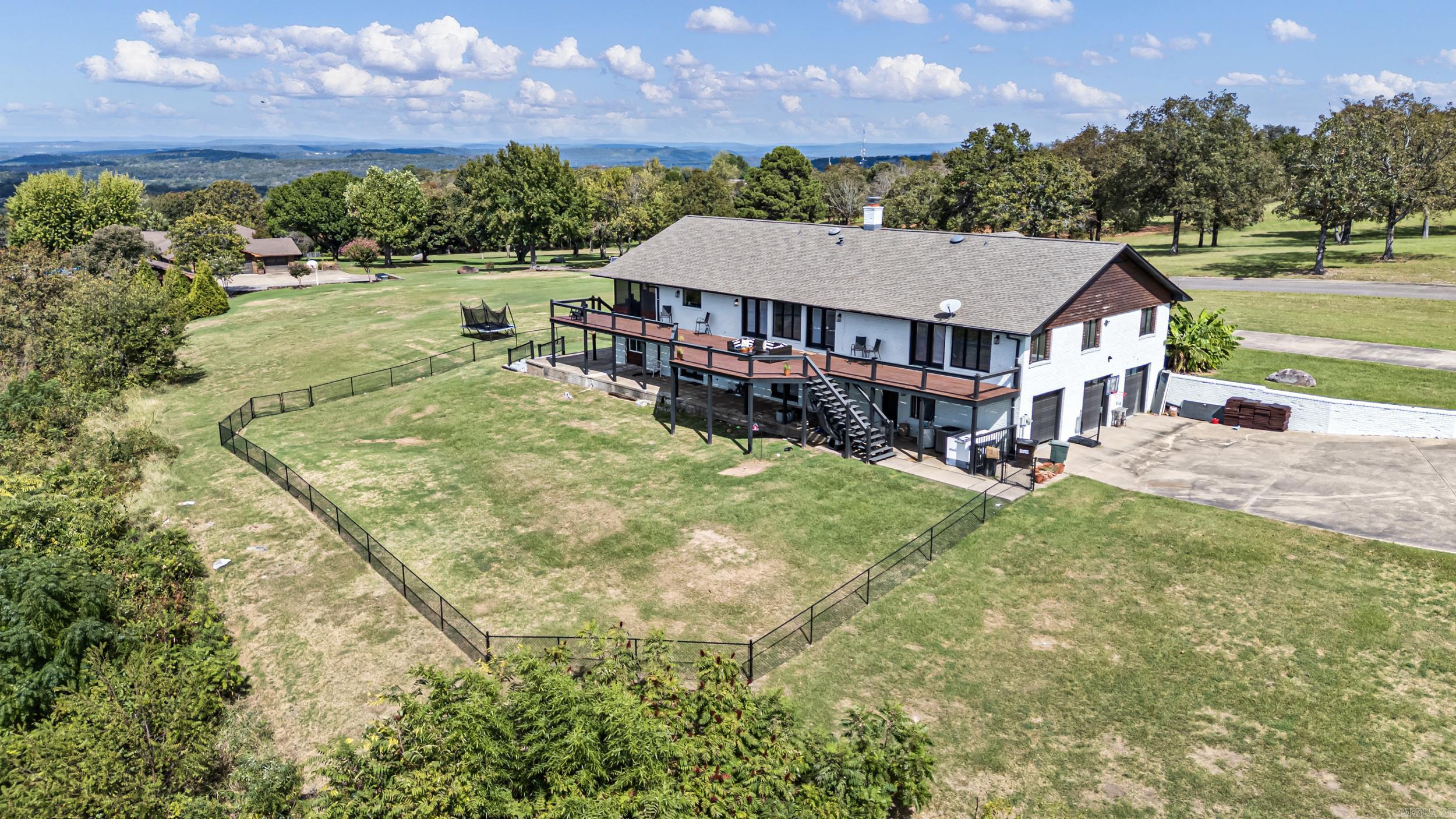 11 Bluff  Russellville, AR