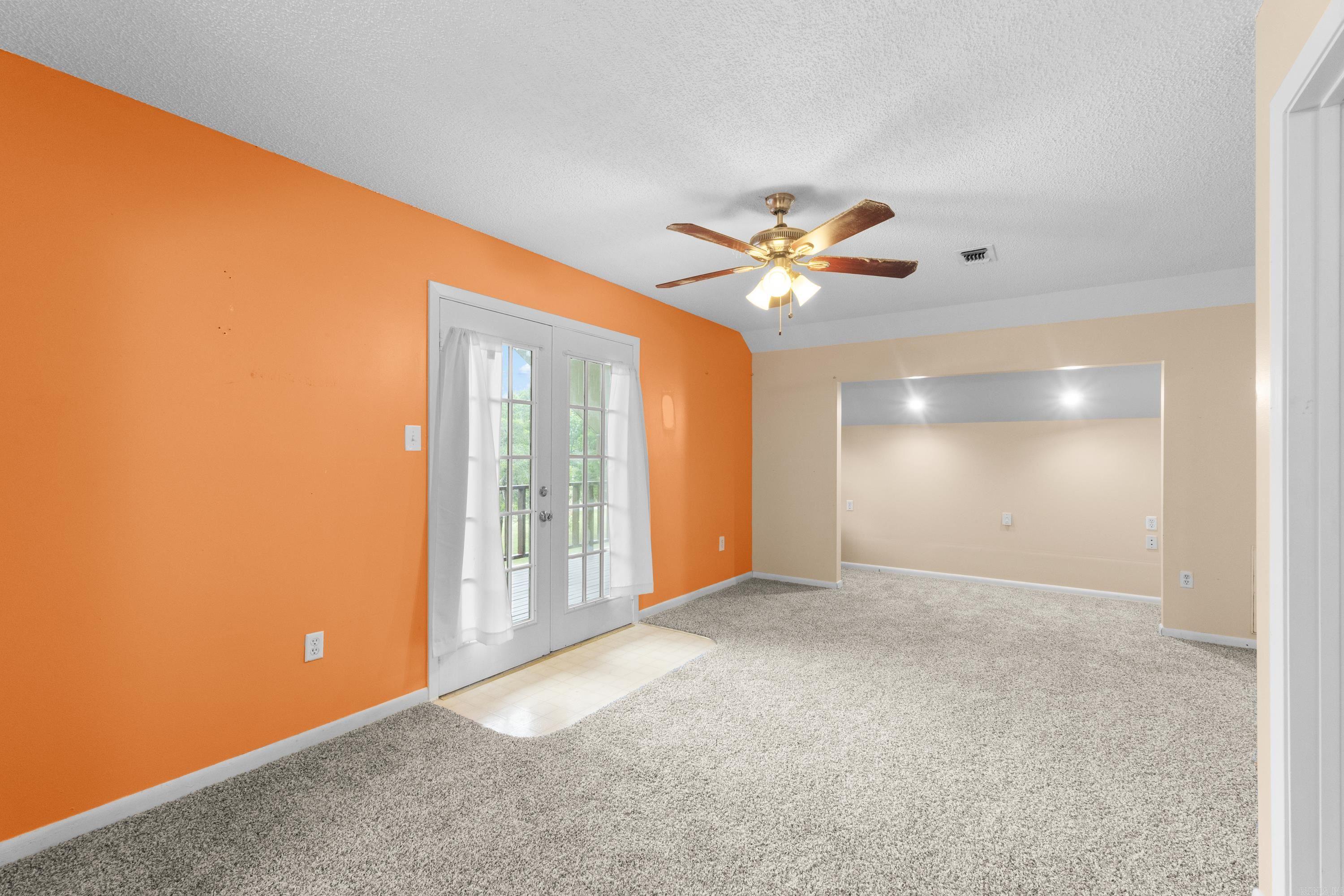 1845 Cox  Conway, AR