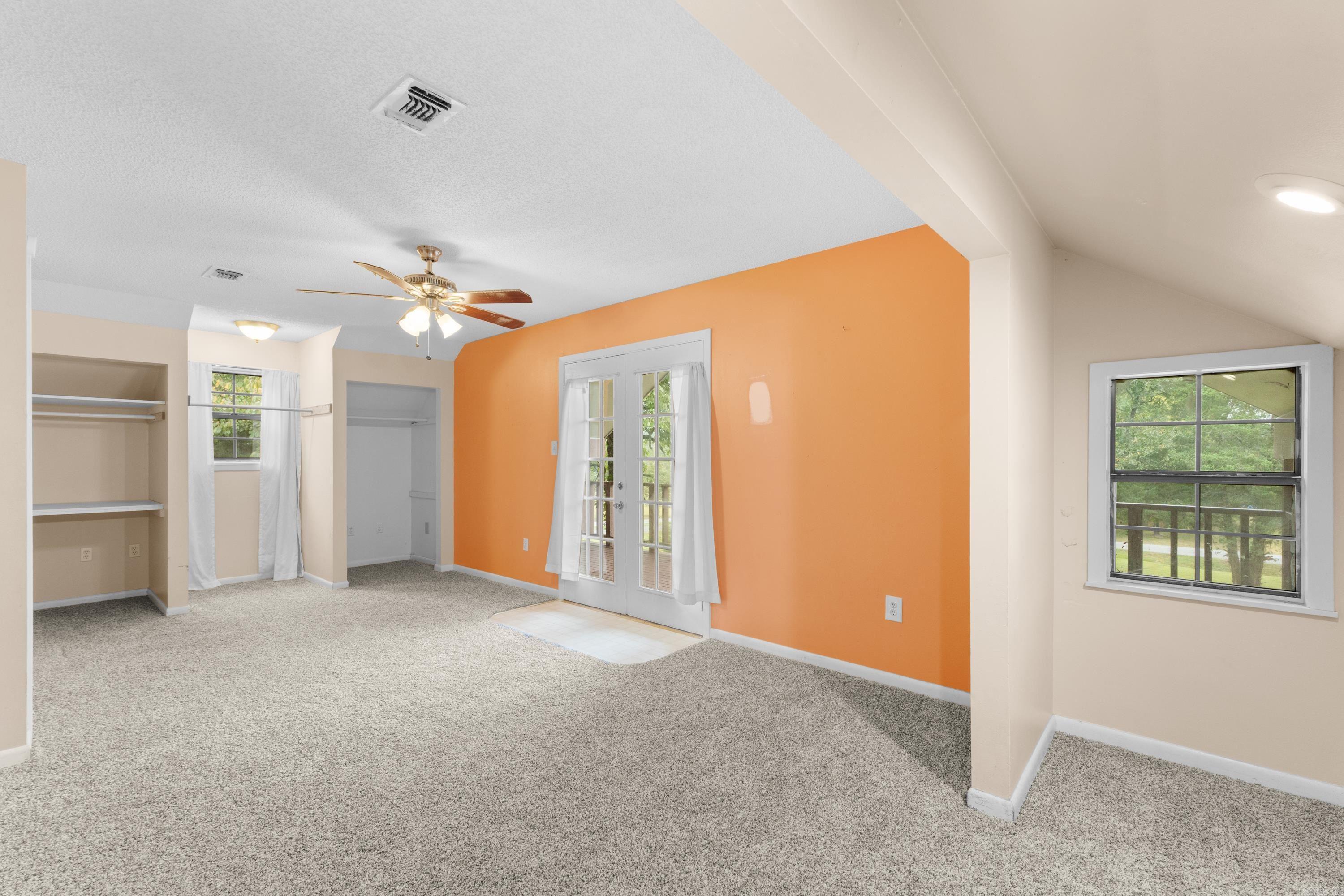 1845 Cox  Conway, AR