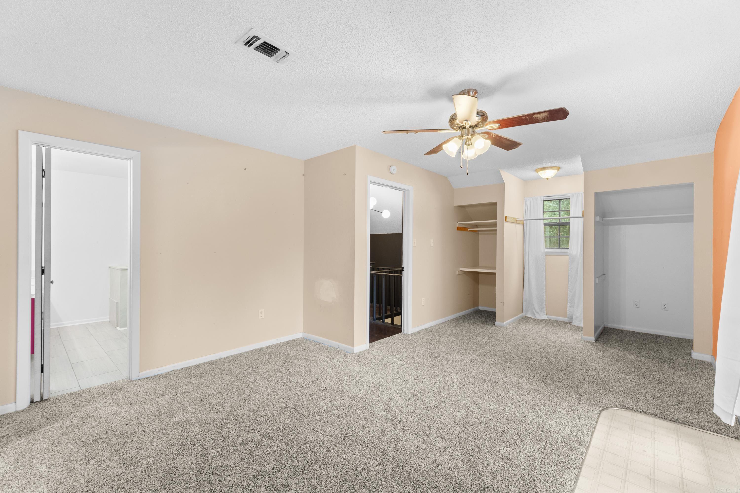 1845 Cox  Conway, AR
