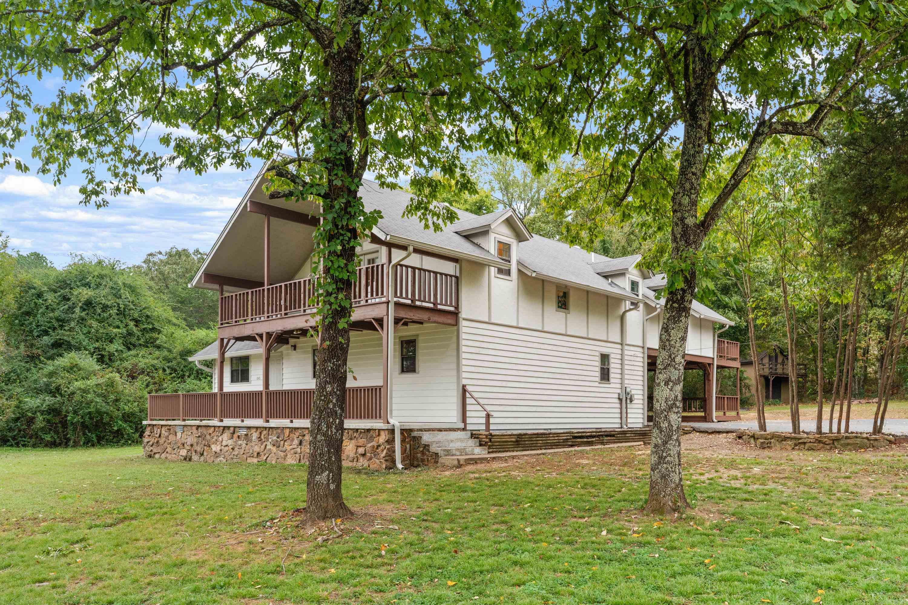 1845 Cox  Conway, AR