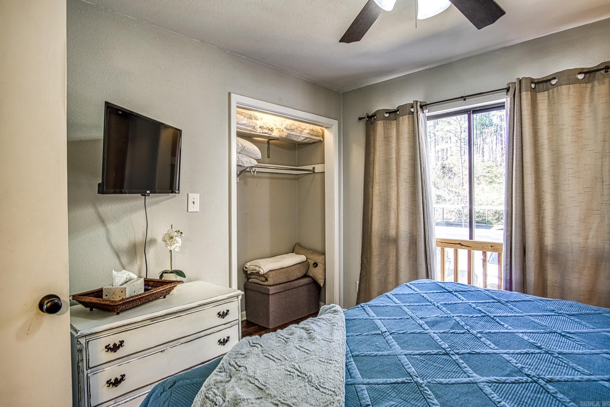 270 Lake Hamilton Dr.  Hot Springs, AR