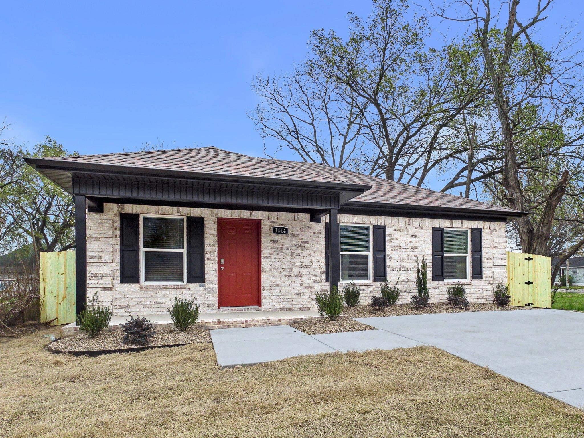 1414 Orange Street — exterior