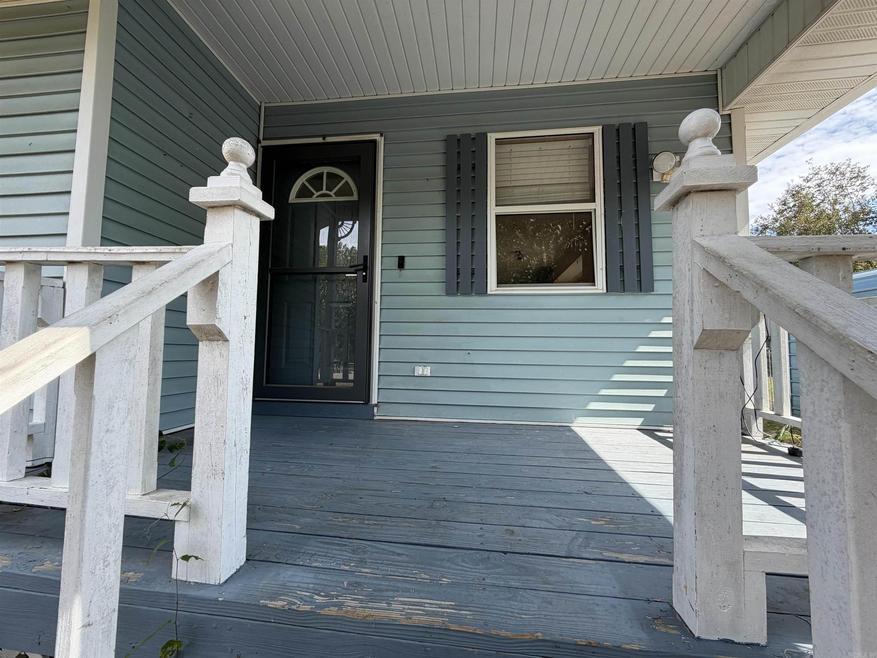 301 South Street Court  Flippin, AR