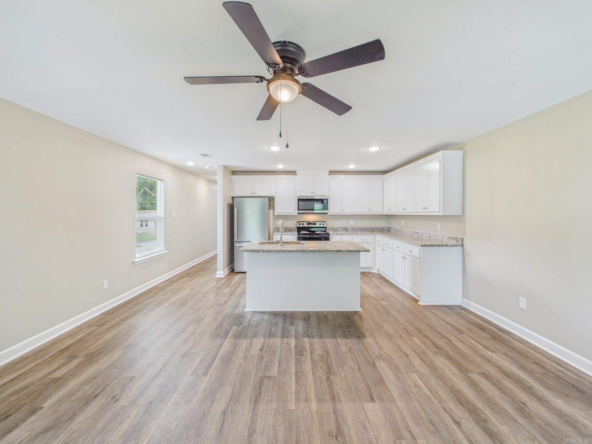 1920 N Poplar Street — photo 5