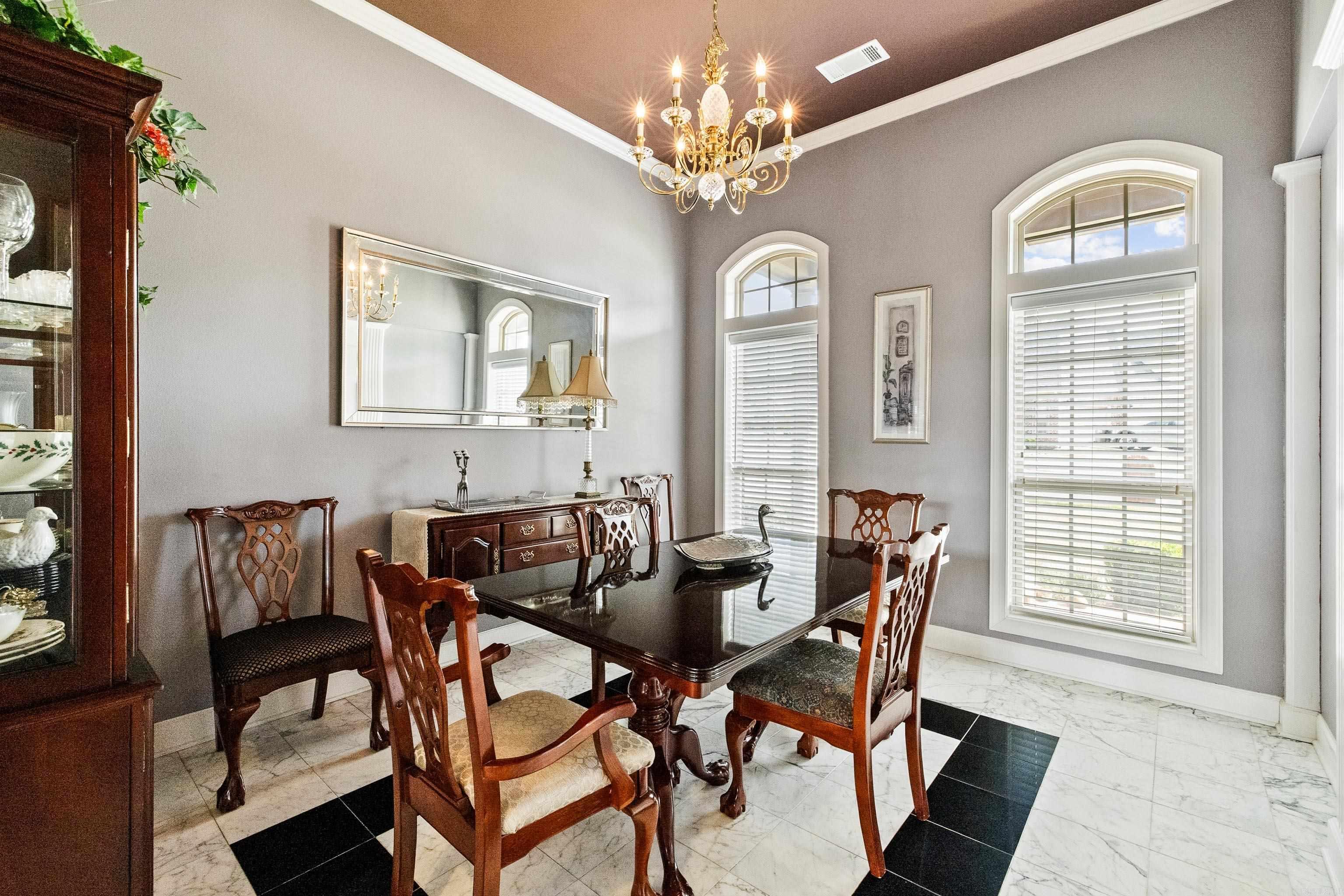 602 Colonial Bryant, AR 72022