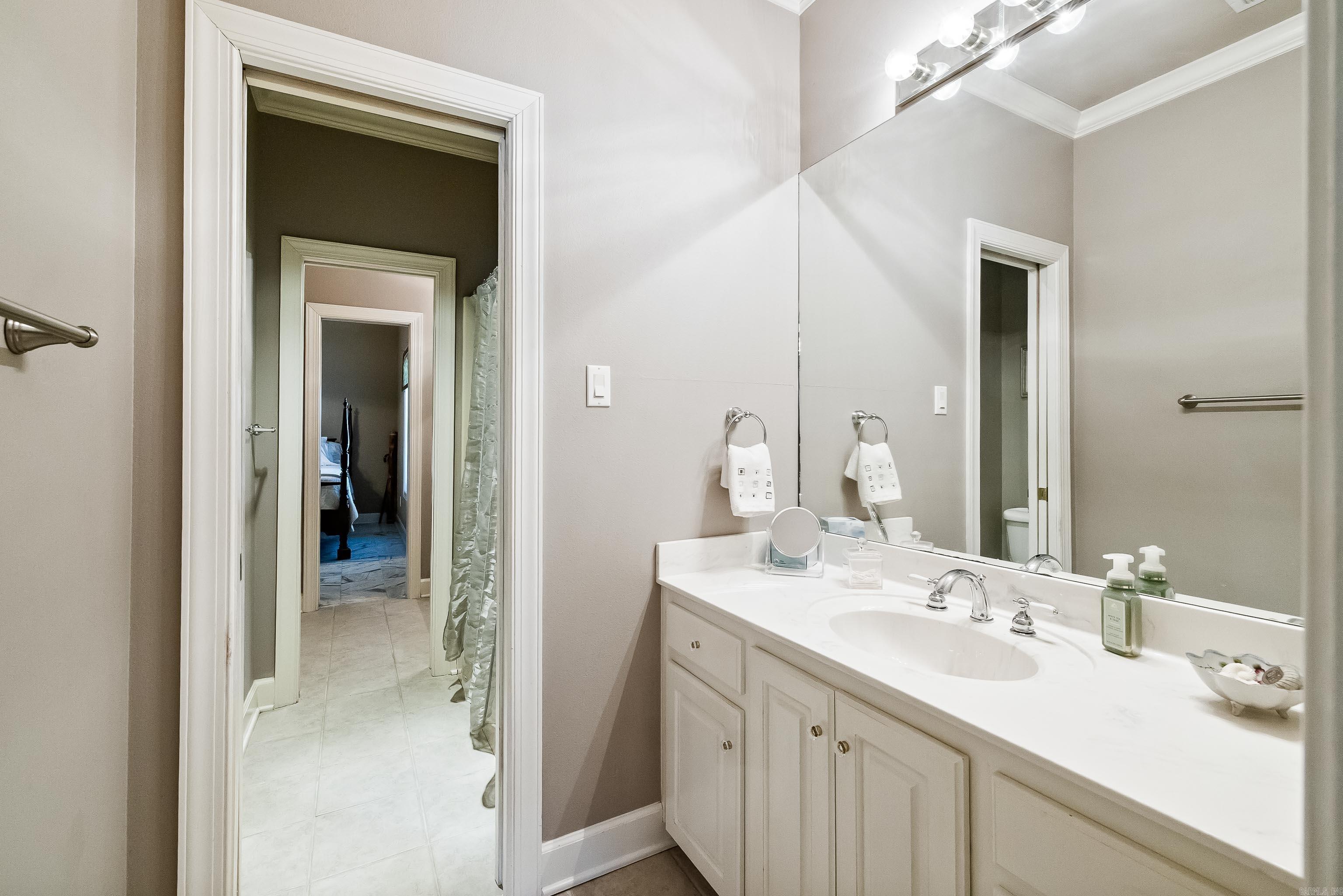 602 Colonial Bryant, AR 72022