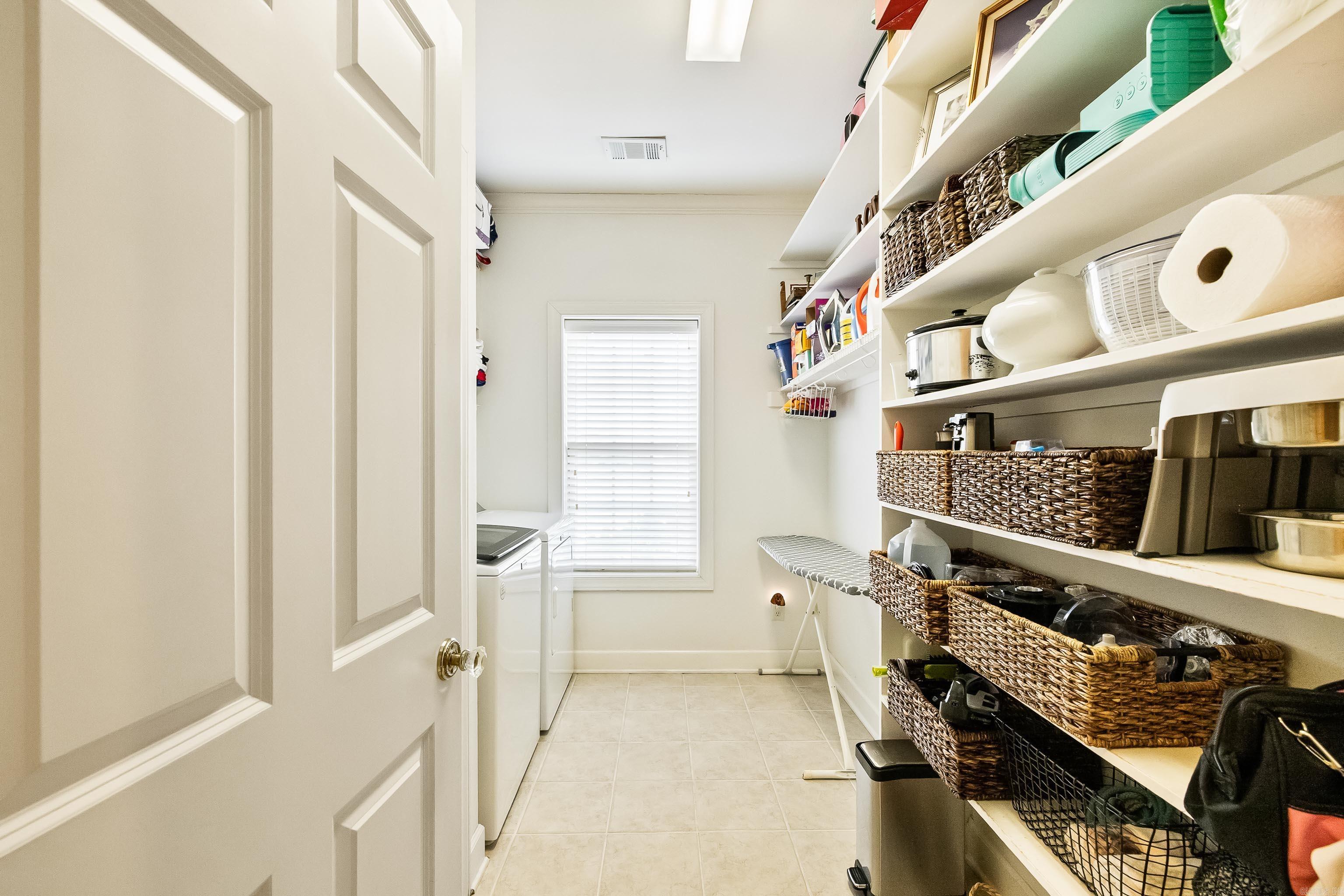 602 Colonial Bryant, AR 72022