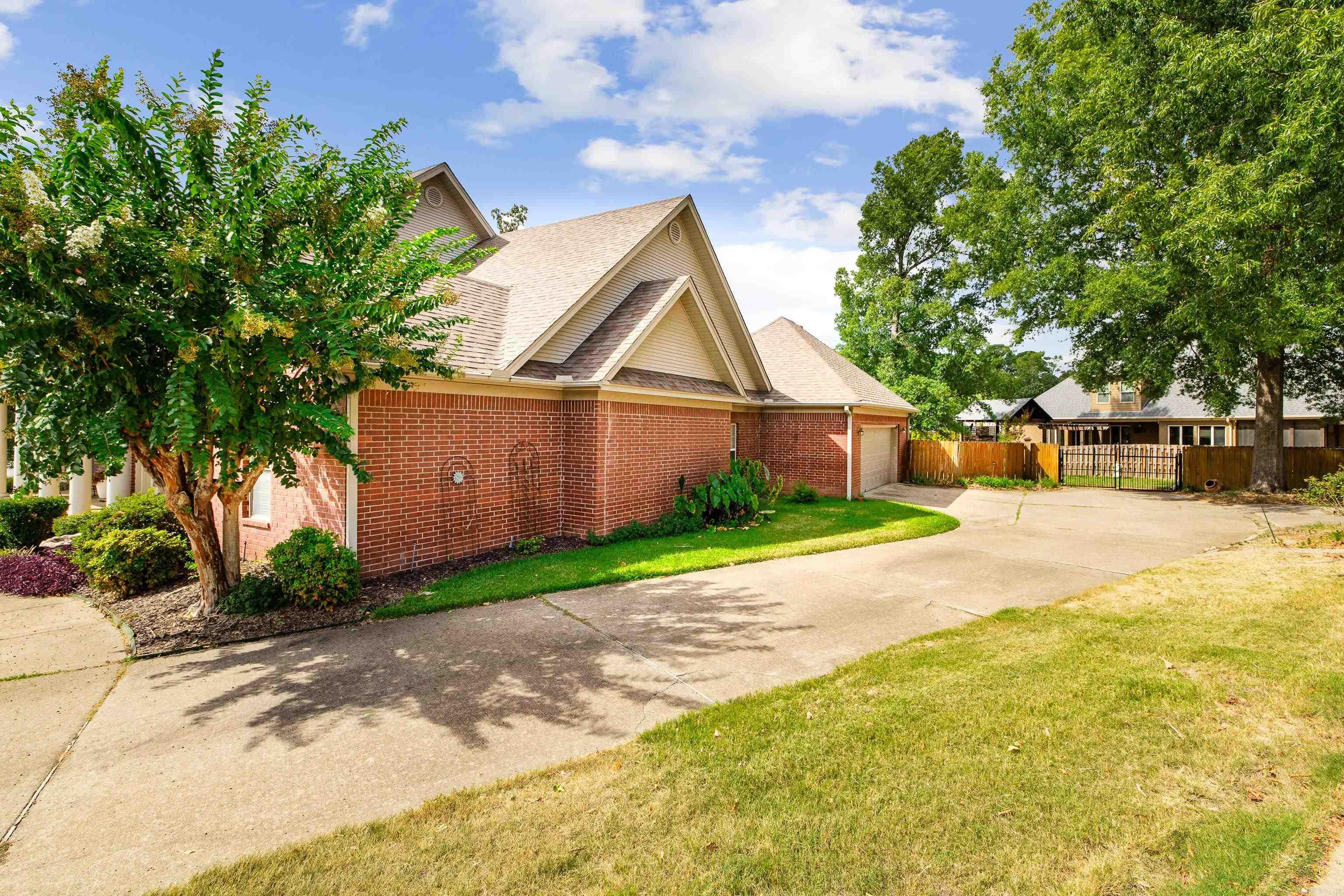 602 Colonial Bryant, AR 72022