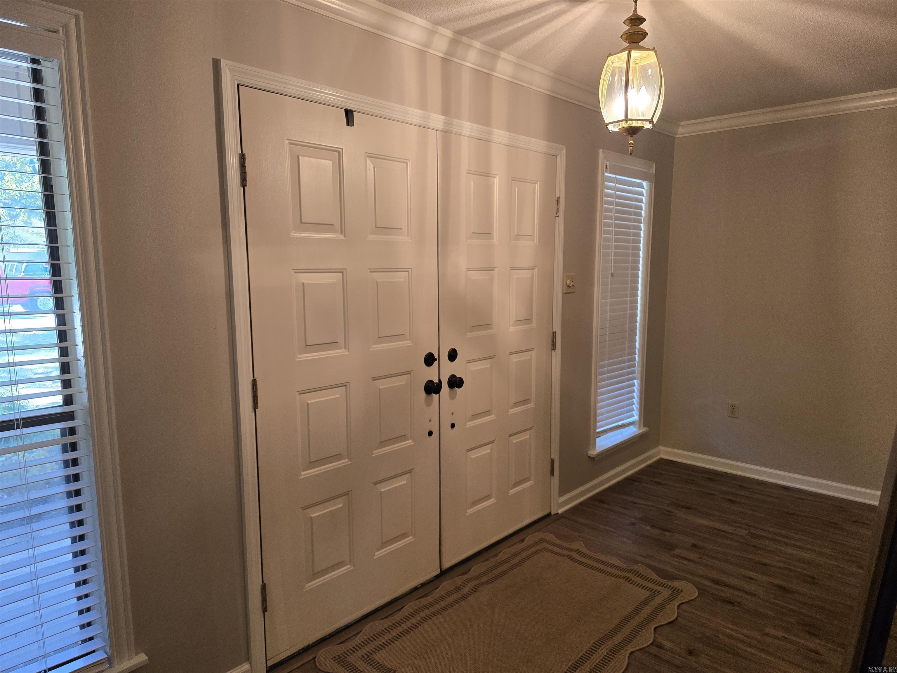 8 Sandstone Dr. — photo 5