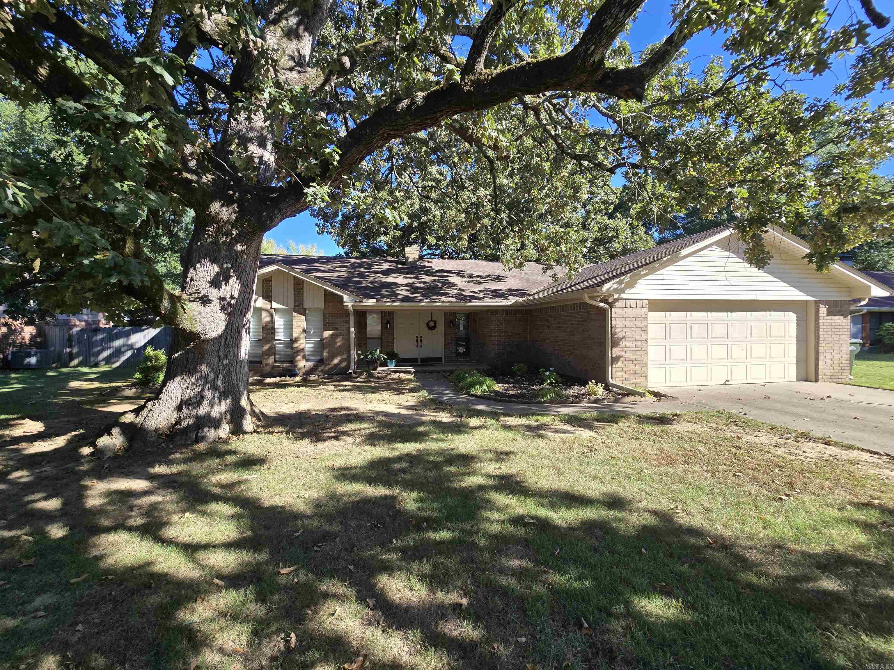 8 Sandstone Dr.  Conway, AR