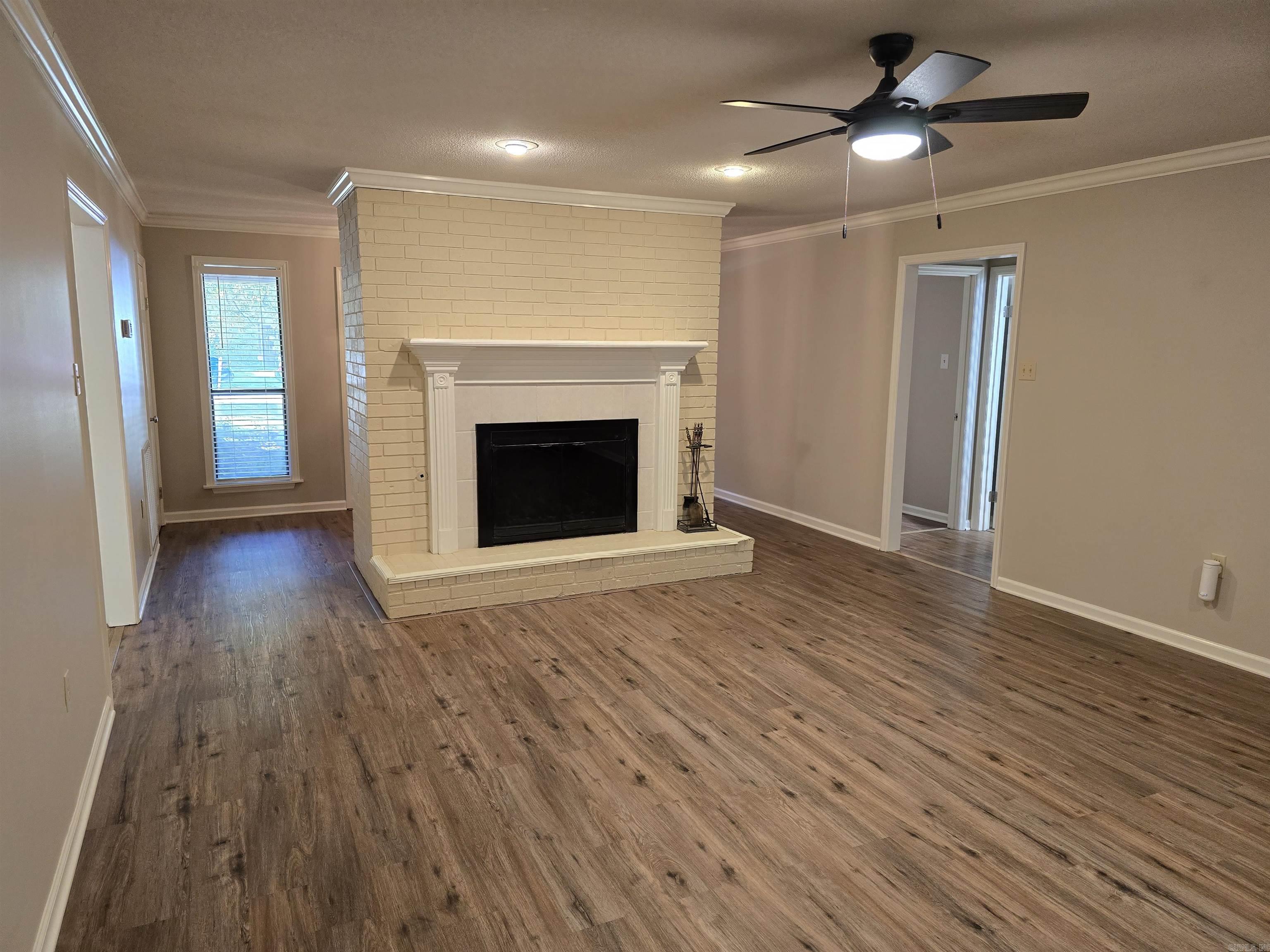 8 Sandstone Dr.  Conway, AR