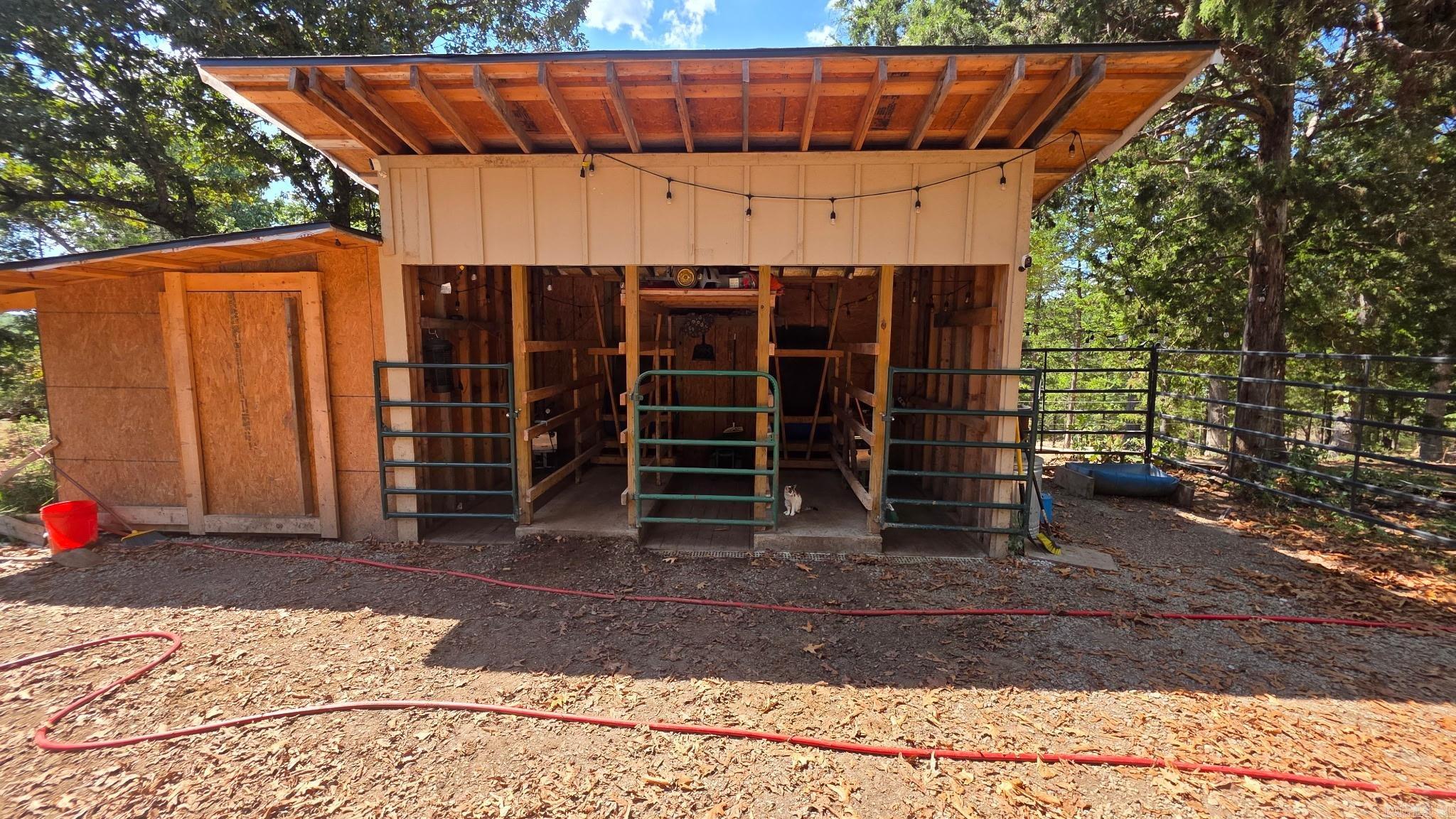 630 Mountain Creek Trail Oakland, AR 72661