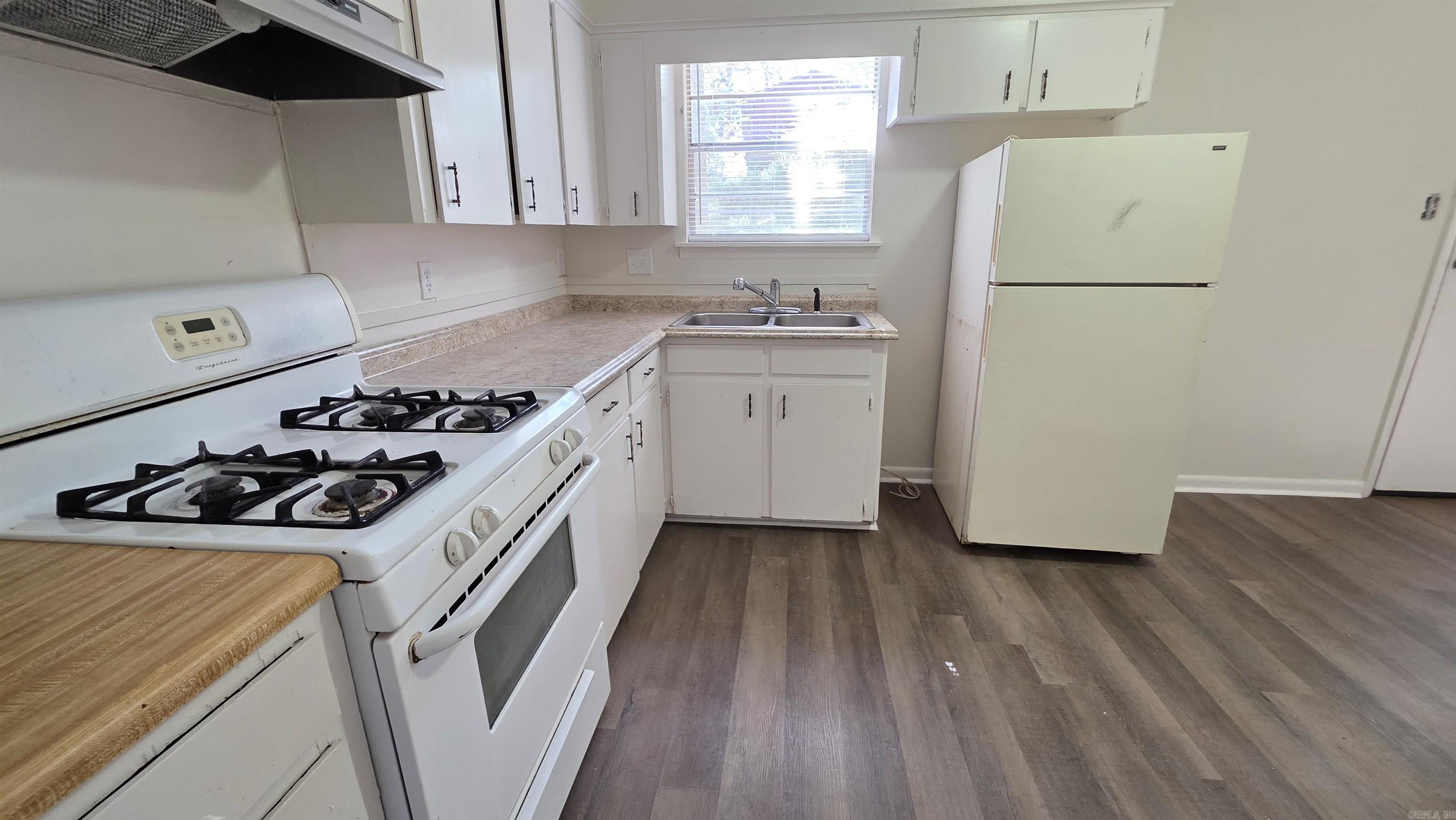517 Libby Ln — photo 3