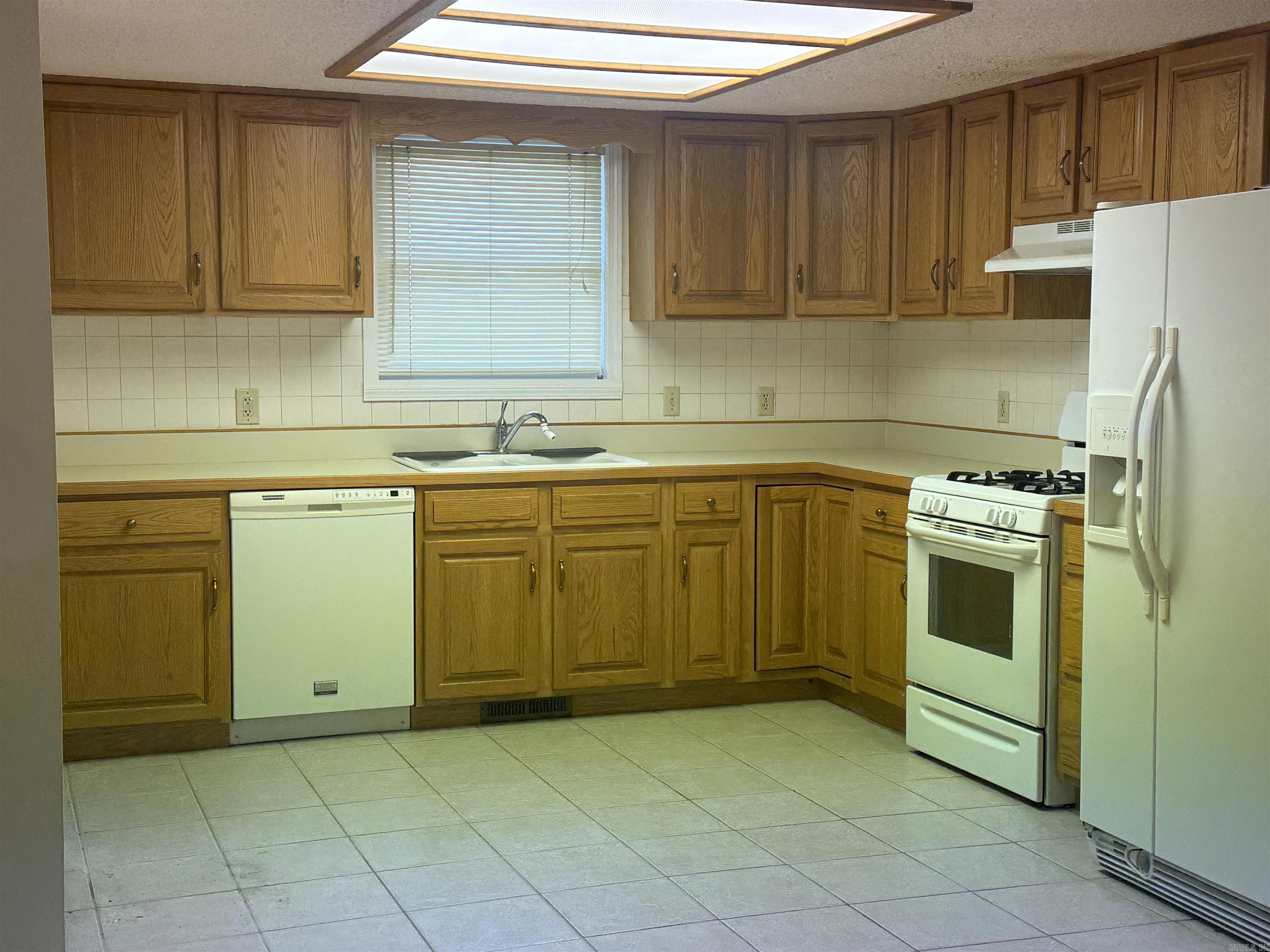 701 Elizabeth Dr  Mountain Home, AR