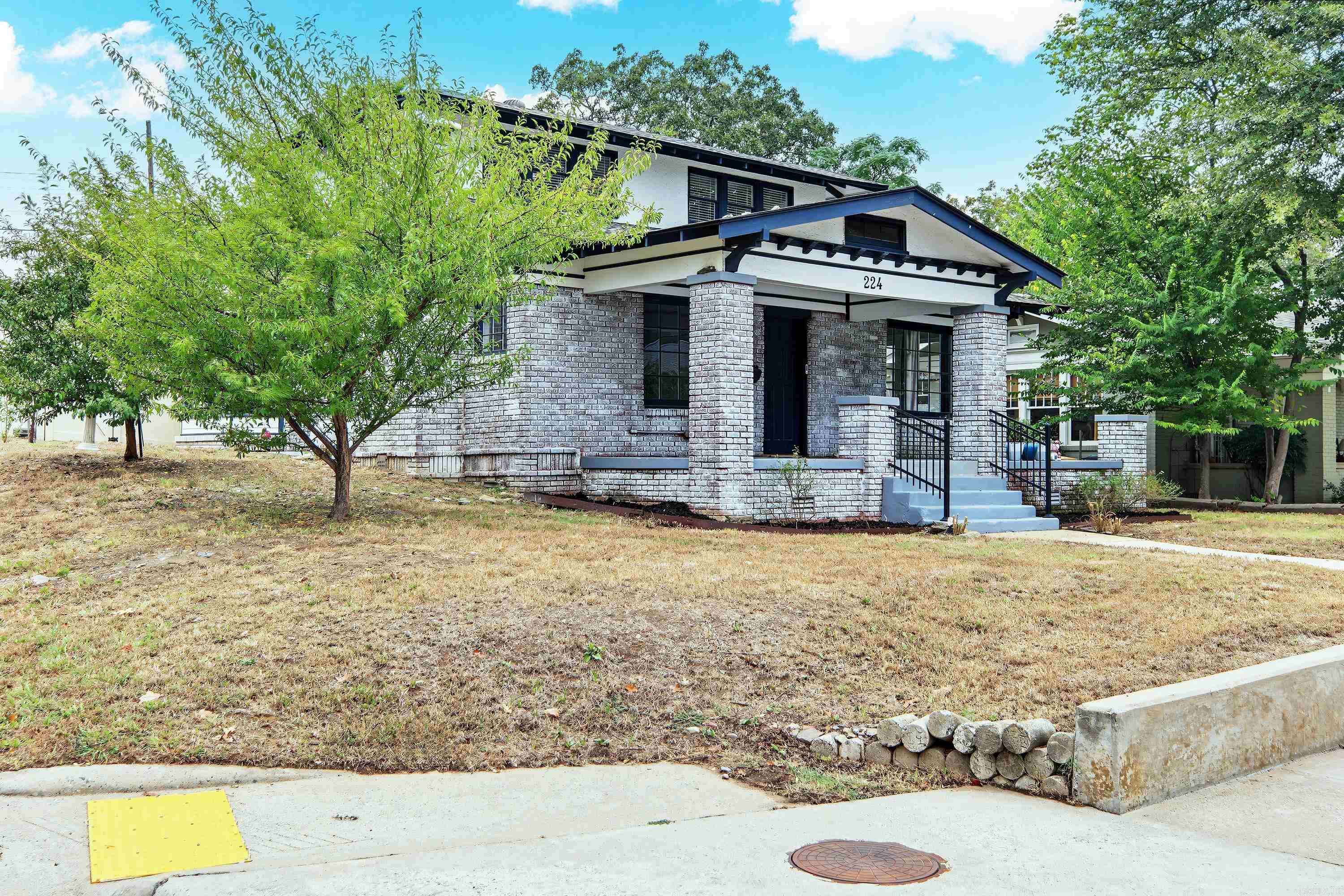 224 Johnson Street — photo 3